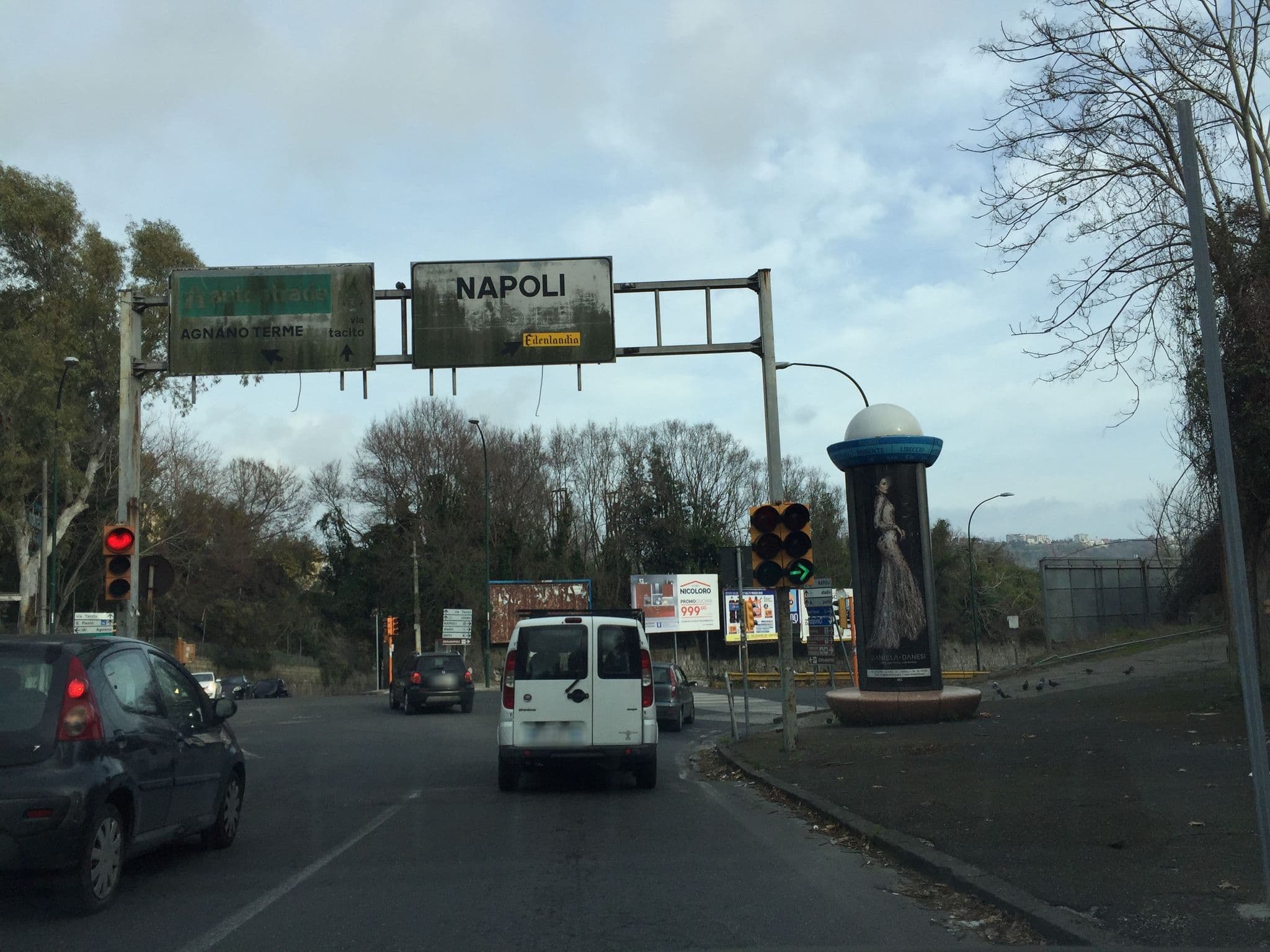 Street view near Best Western Hotel Naples, Bagnoli — © richlv (CC BY-SA · Mapillary)