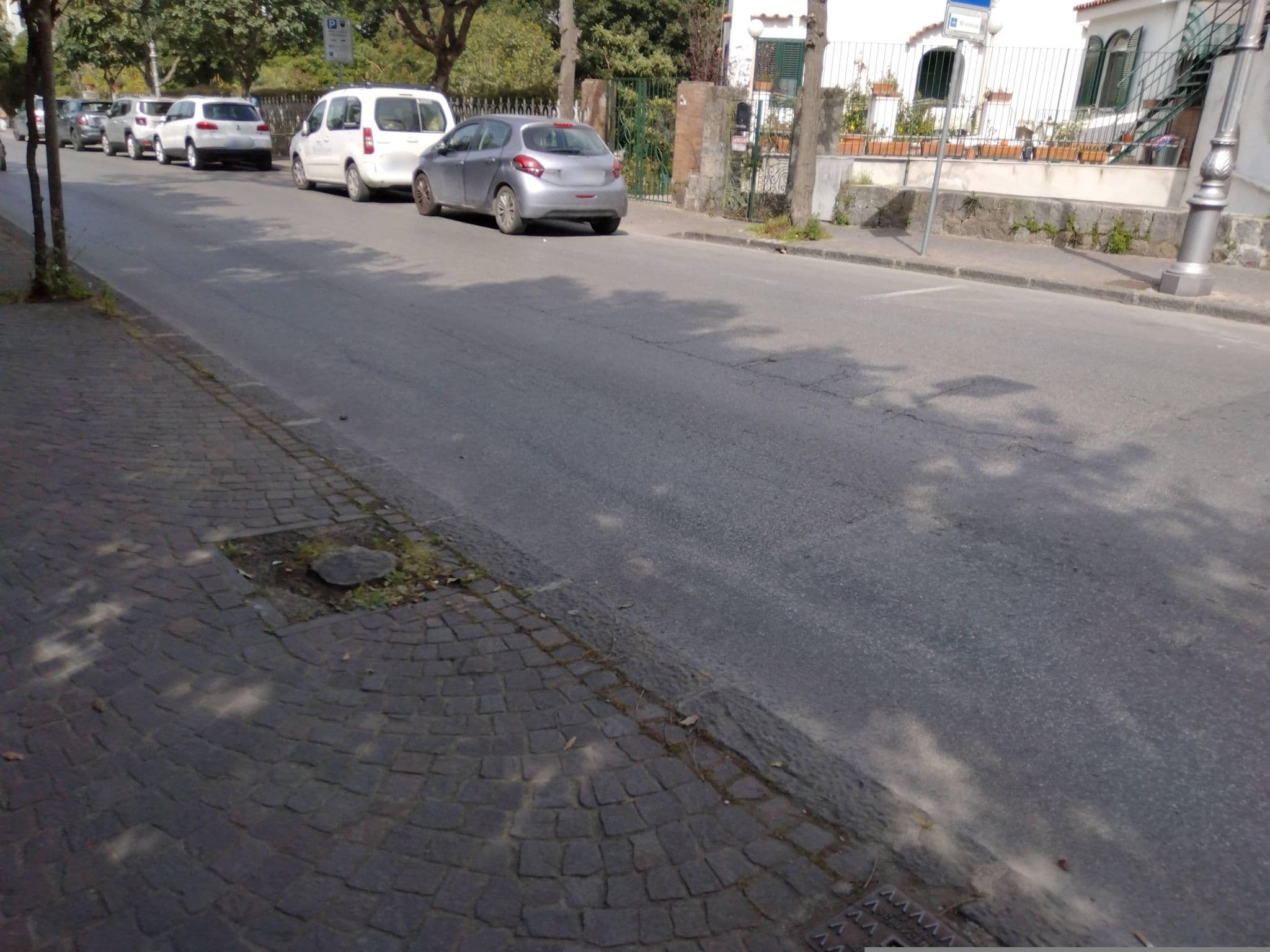 Street view near Continental Mare SRL, Ischia — © mircozorzo (CC BY-SA · Mapillary)