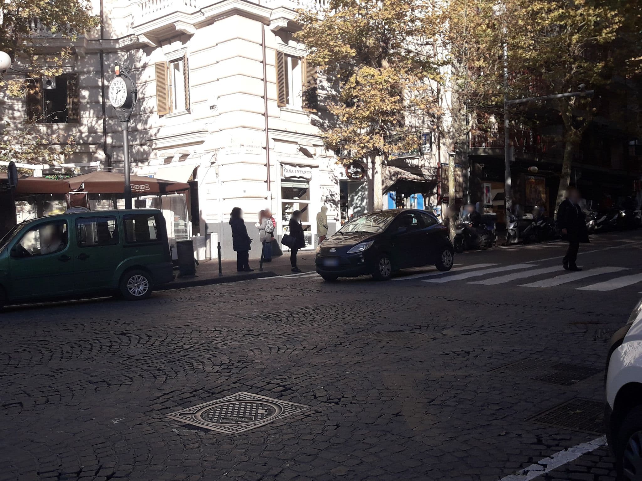 Street view near BBVanvitelli, Vomero — © eleonora10 (CC BY-SA · Mapillary)