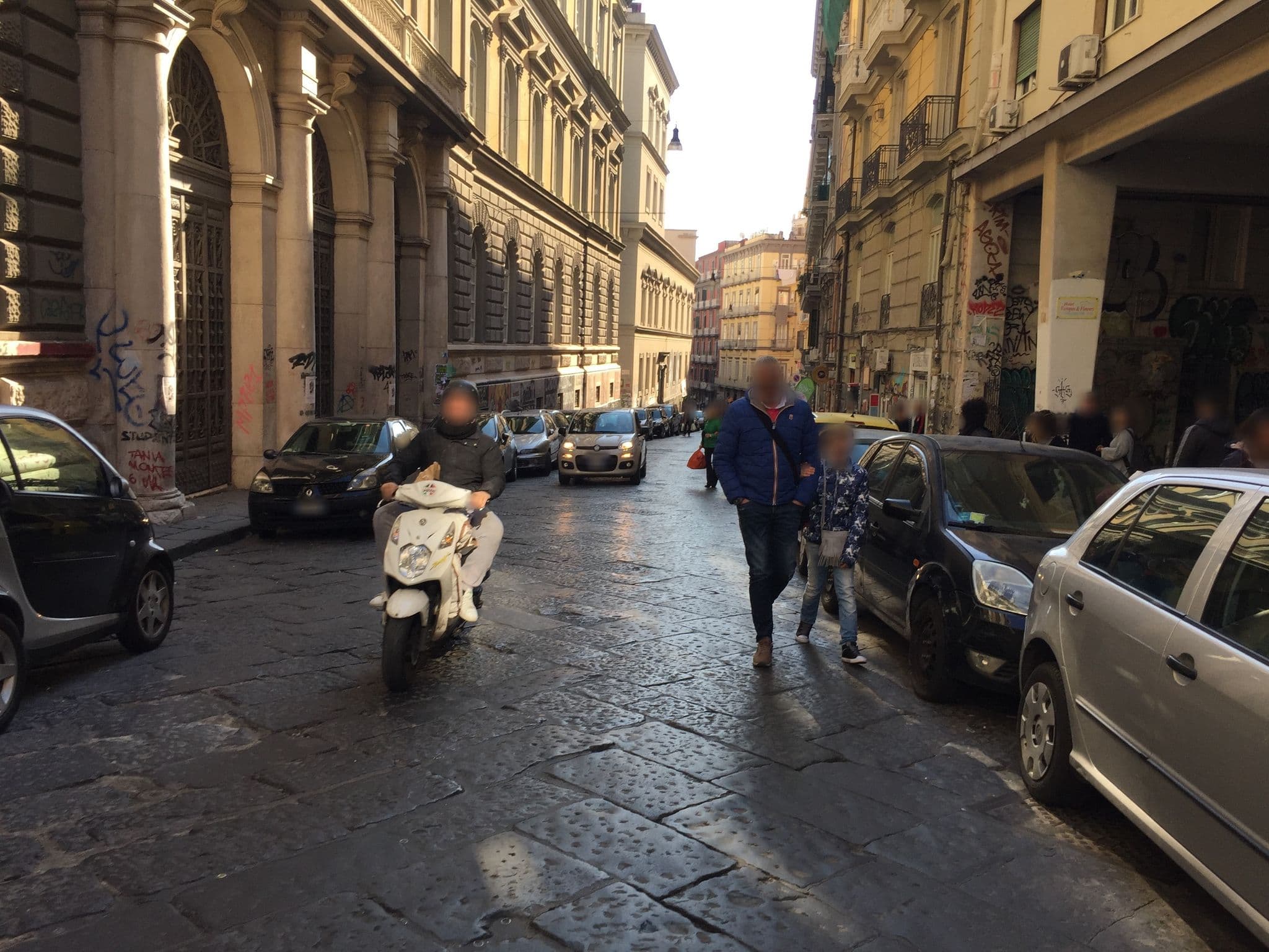 Street view near Il ciucciariello, Porto — © dvdmgl (CC BY-SA · Mapillary)