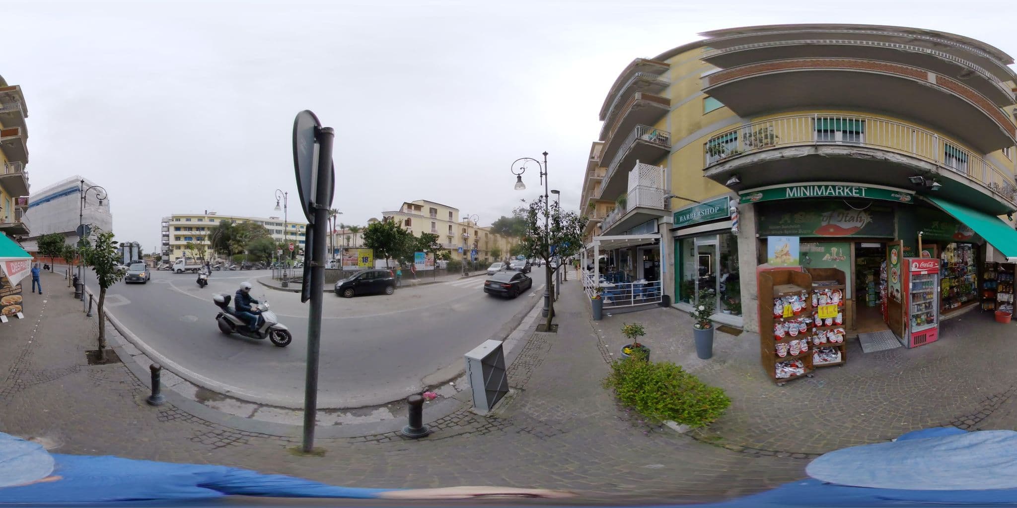 Street view near Diana City, Sorrento — © stefan-RolfsRom (CC BY-SA · Mapillary)
