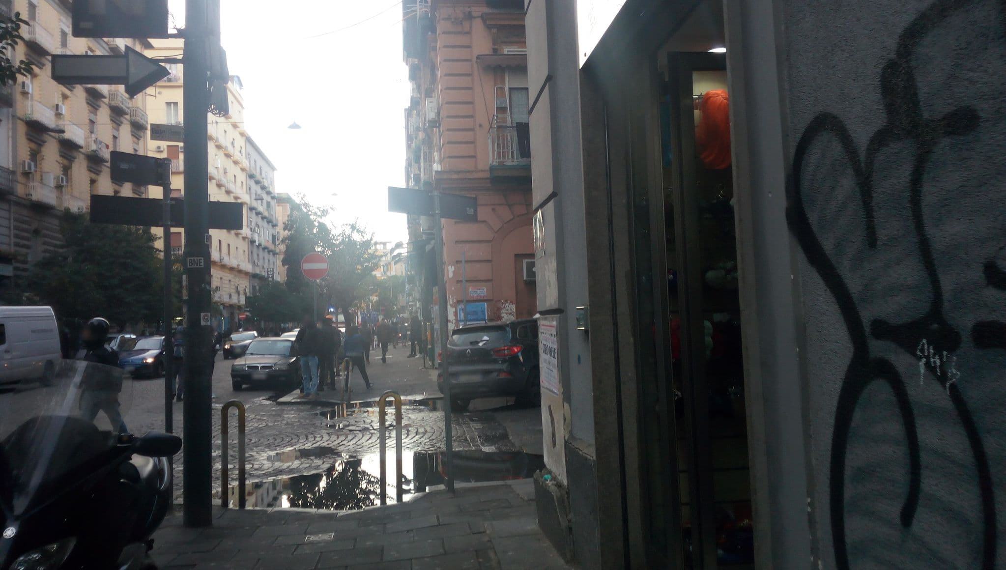 Street view near La Dimora di Anna, Naples — © davidemorale (CC BY-SA · Mapillary)