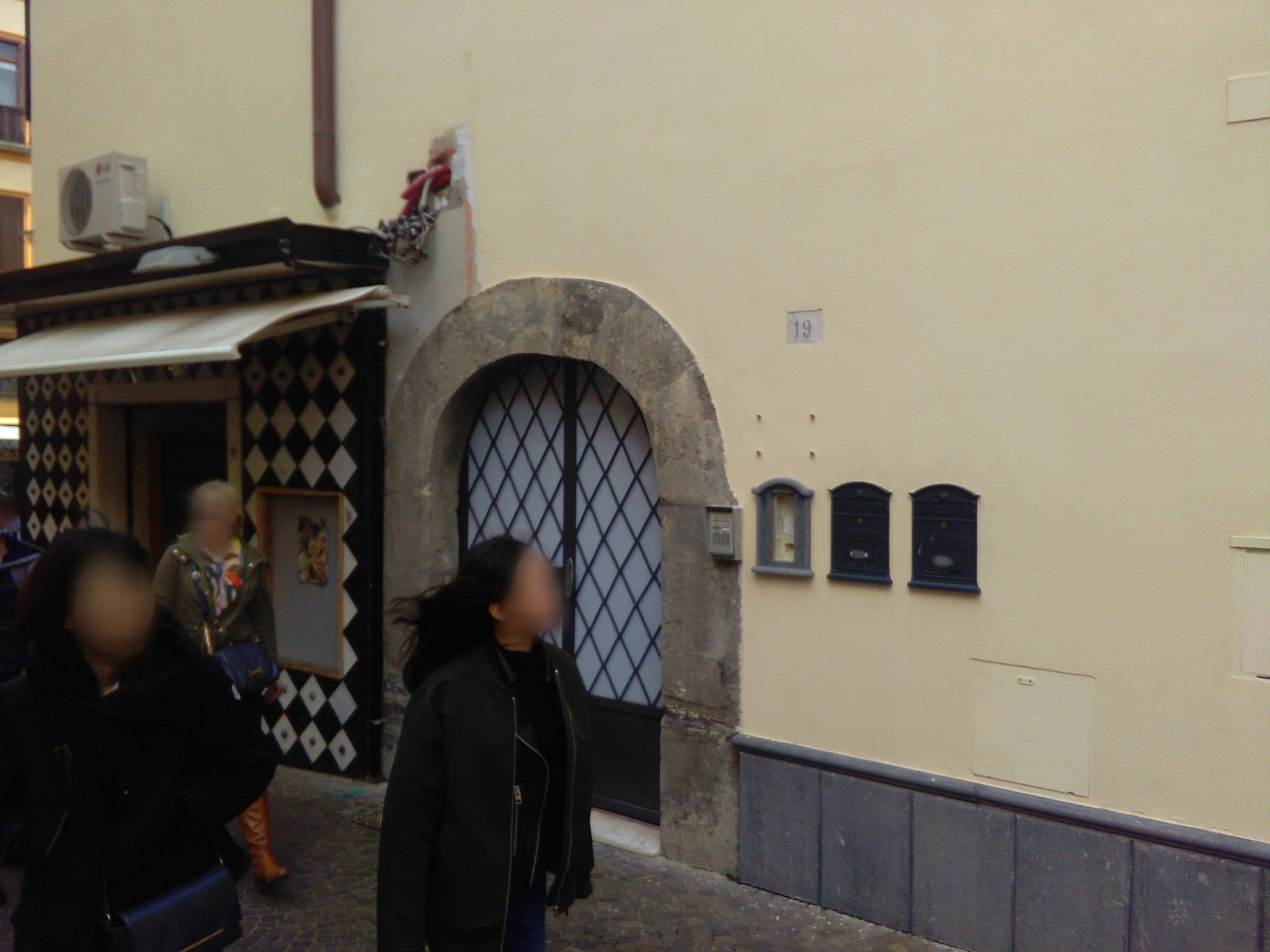 Street view near Casa Sofia, Sorrento — © ris (CC BY-SA · Mapillary)