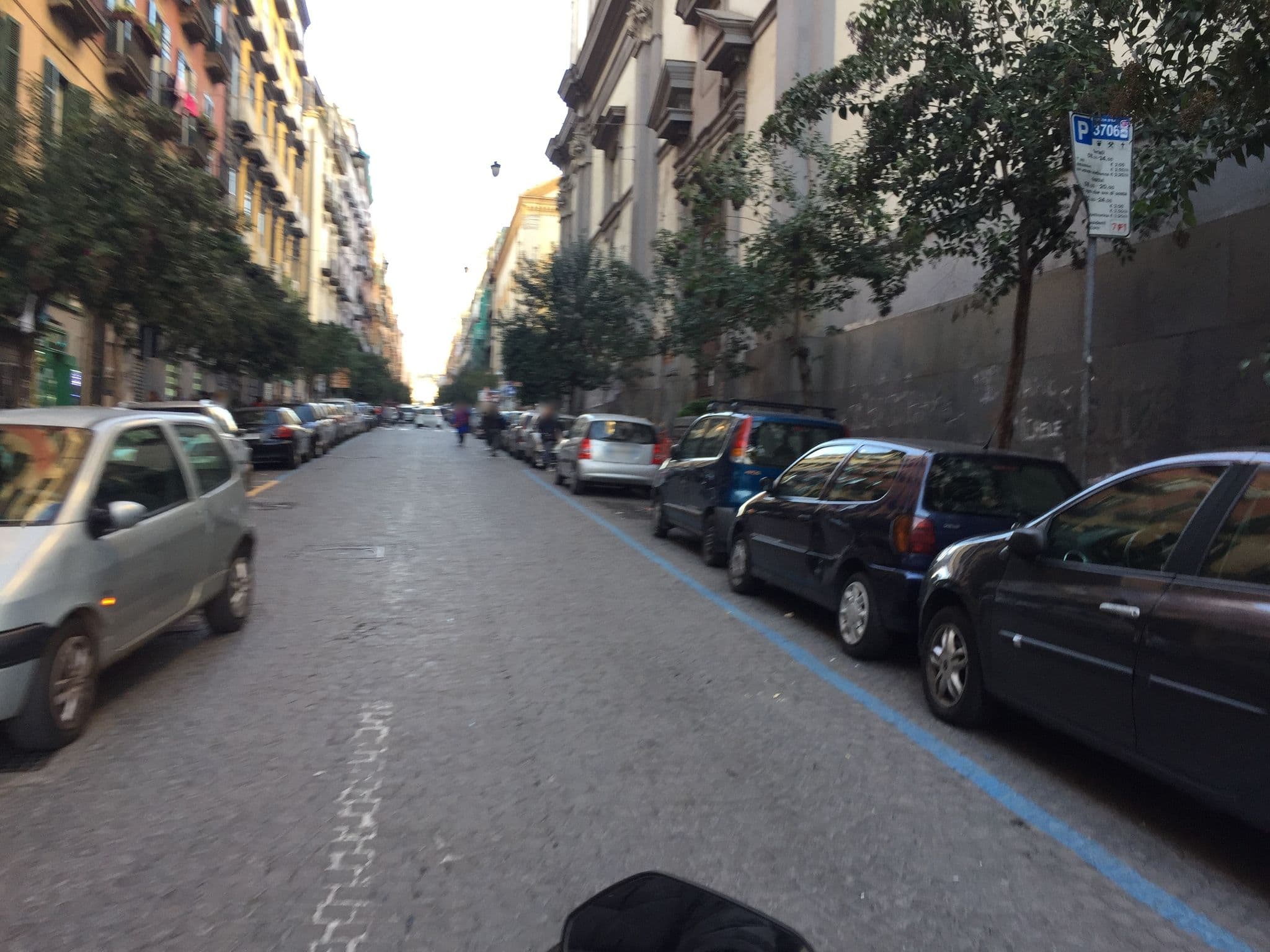 Street view near Miracolo Al Duomo, Pendino — © luis92 (CC BY-SA · Mapillary)
