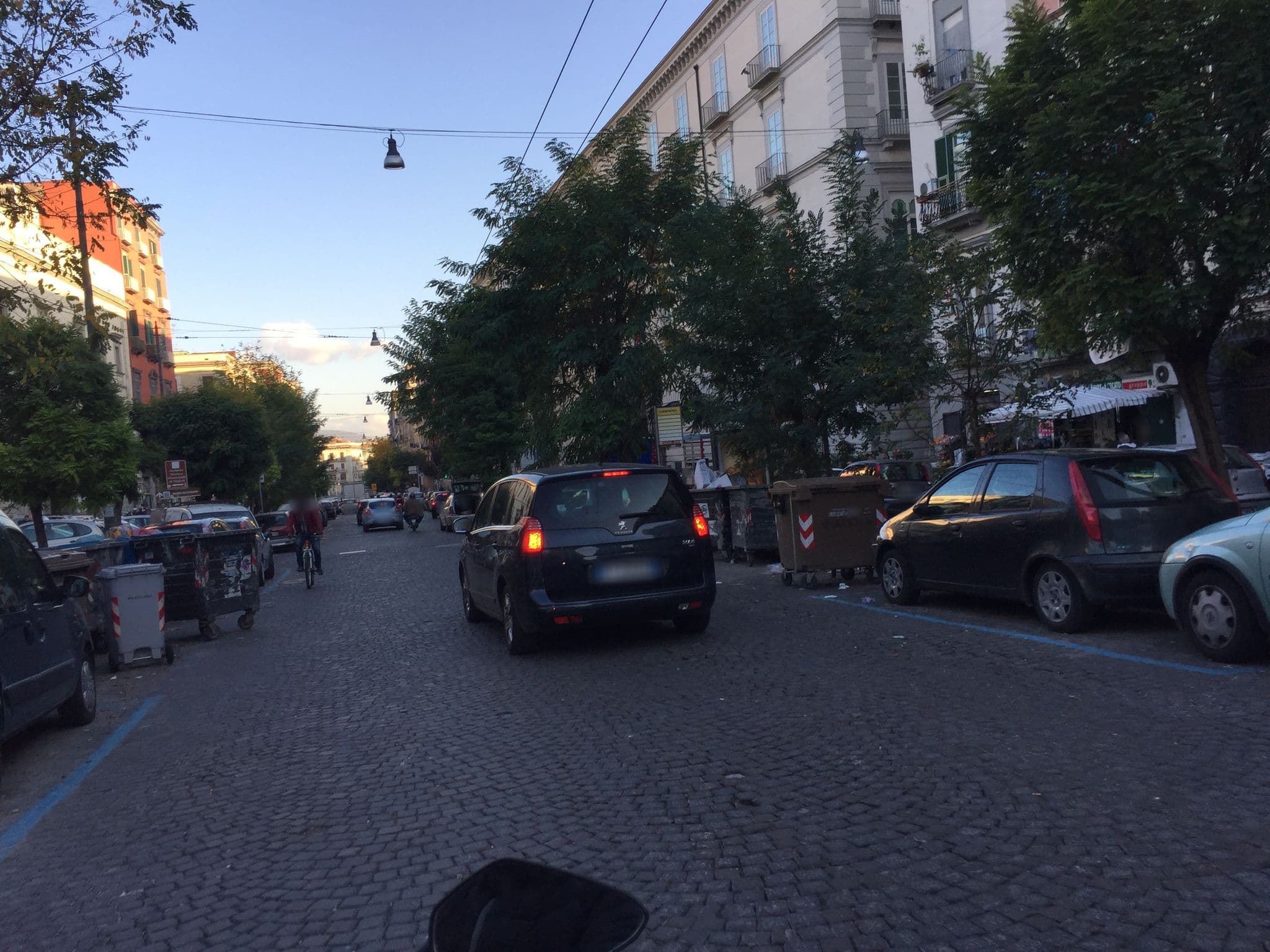 Street view near Hermes Rooms For Tourists, San Lorenzo — © luis92 (CC BY-SA · Mapillary)