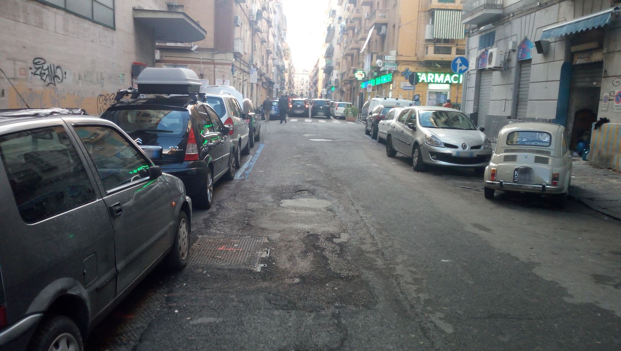 Street view near B&B Donn'anna, Naples — © davidemorale (CC BY-SA · Mapillary)