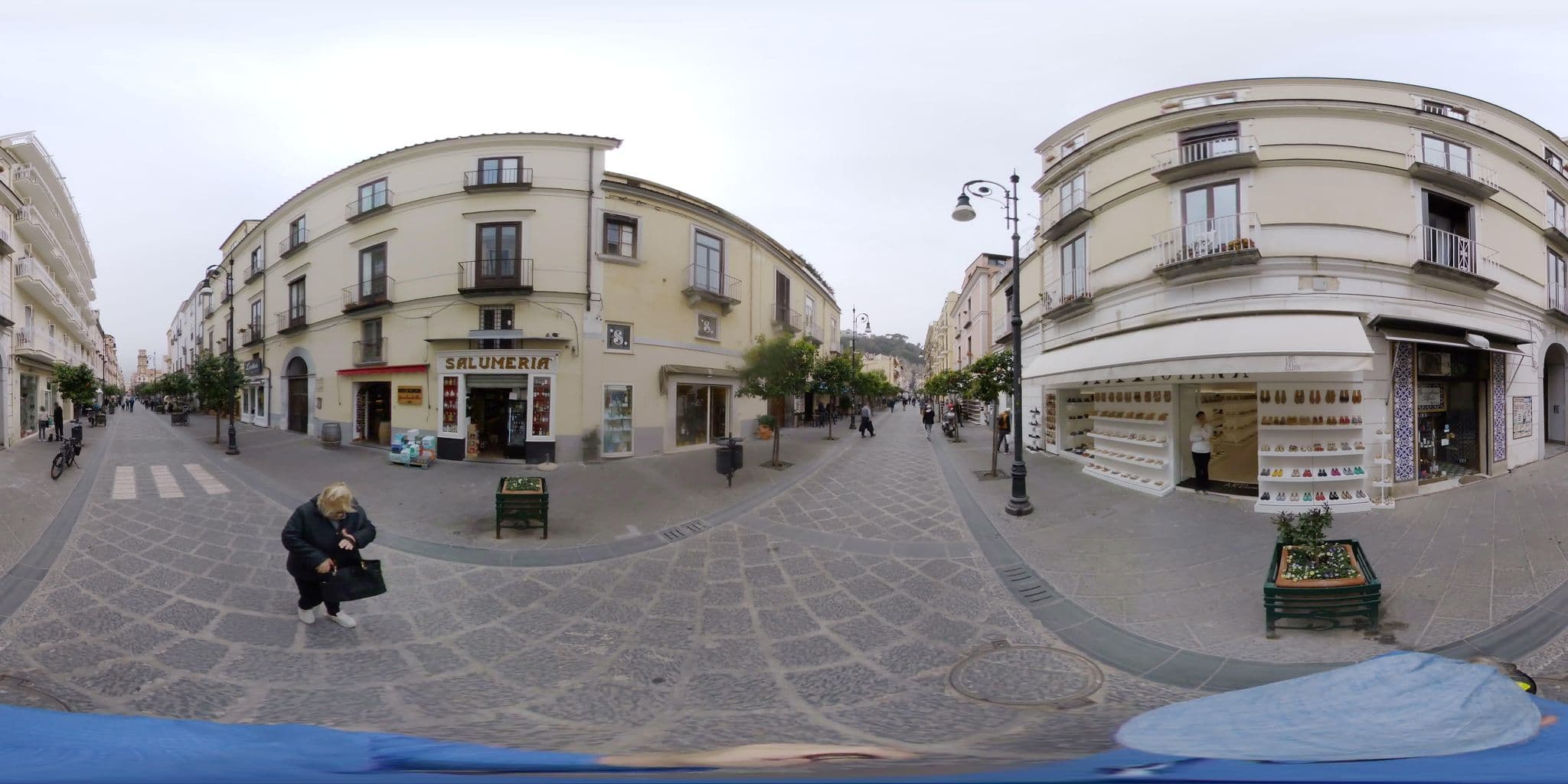 Street view near Alley Rooms, Sorrento — © stefan-RolfsRom (CC BY-SA · Mapillary)