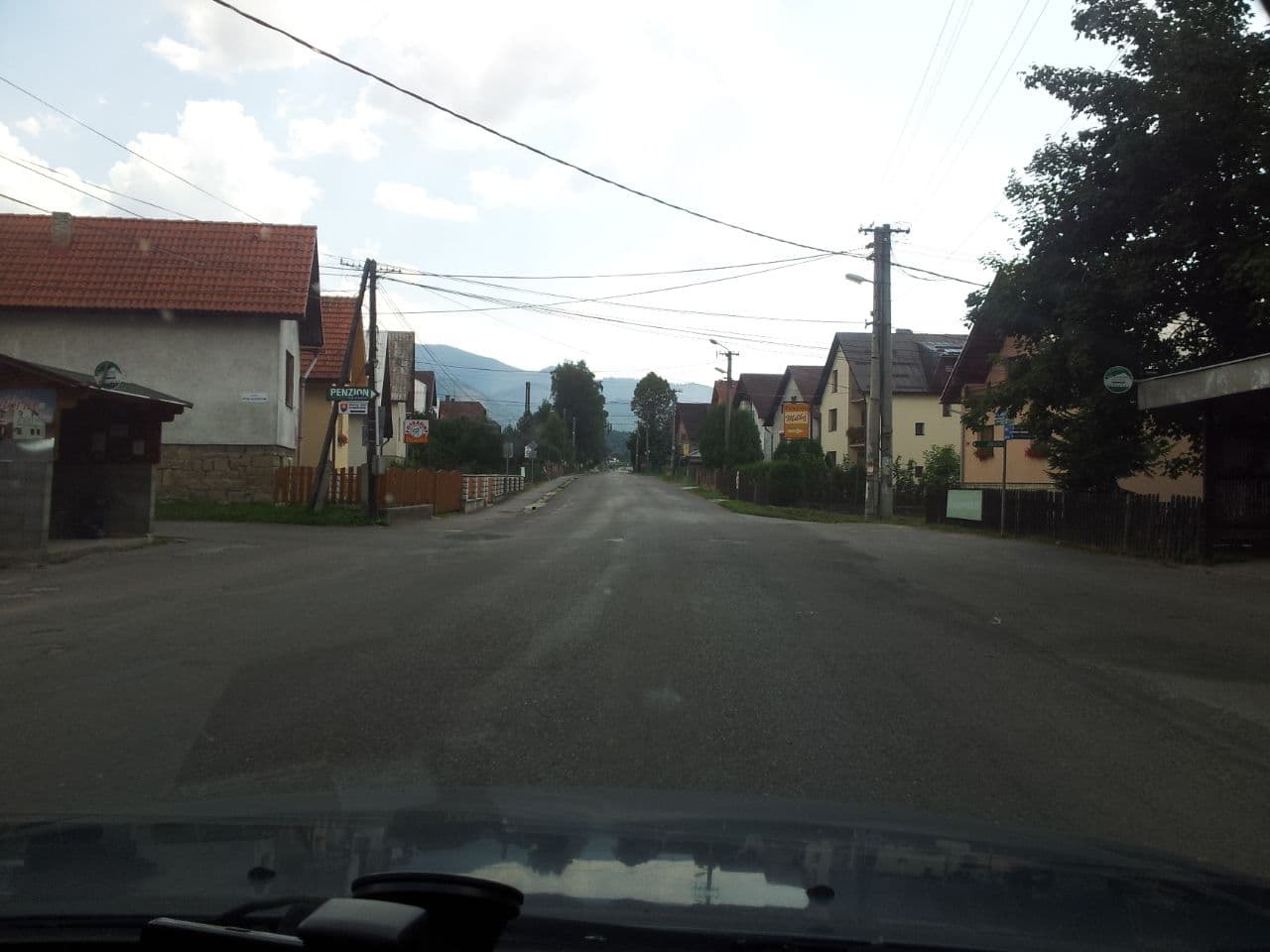 Street view near Restaurant & Penzion Victória, Zuberec — © durko_freemap (CC BY-SA · Mapillary)