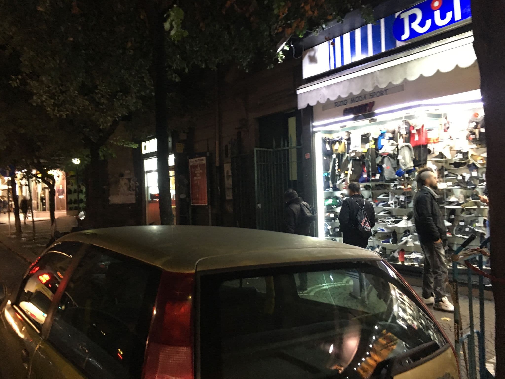 Street view near Viaggio a Napoli B&B, Pendino — © andrea96 (CC BY-SA · Mapillary)