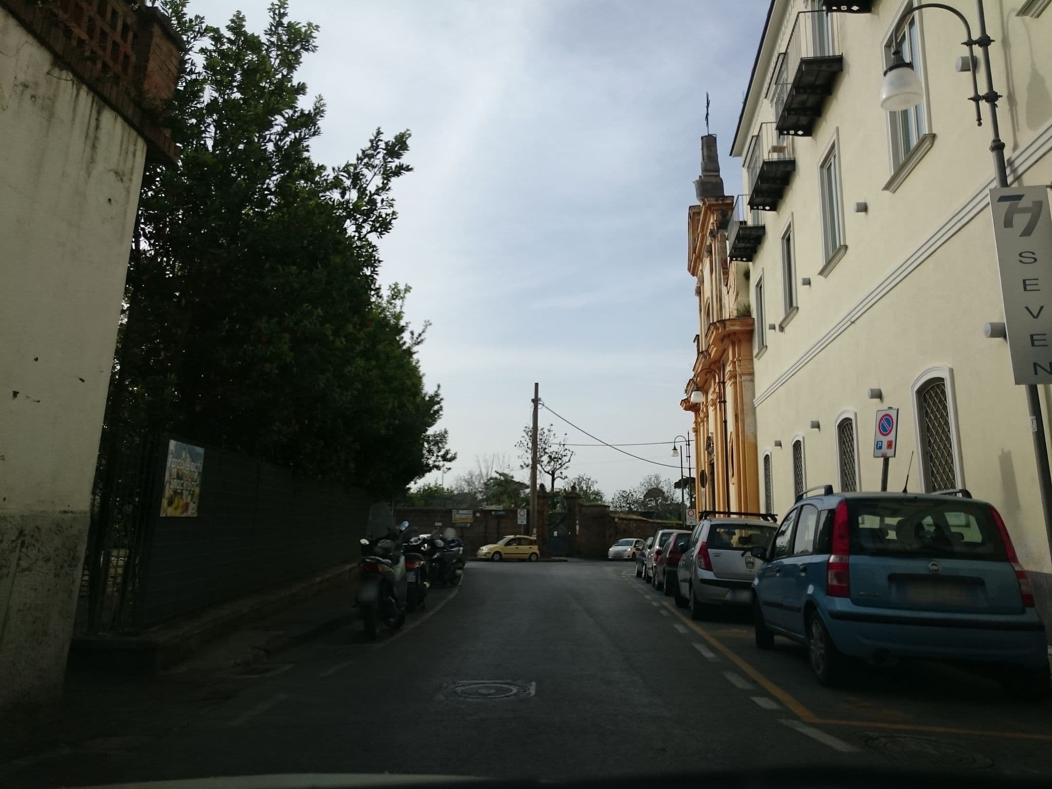 Street view near Seven Hostel - Rooms & Bar - Sorrento Coast, Sant'Agnello — © dhuyp (CC BY-SA · Mapillary)