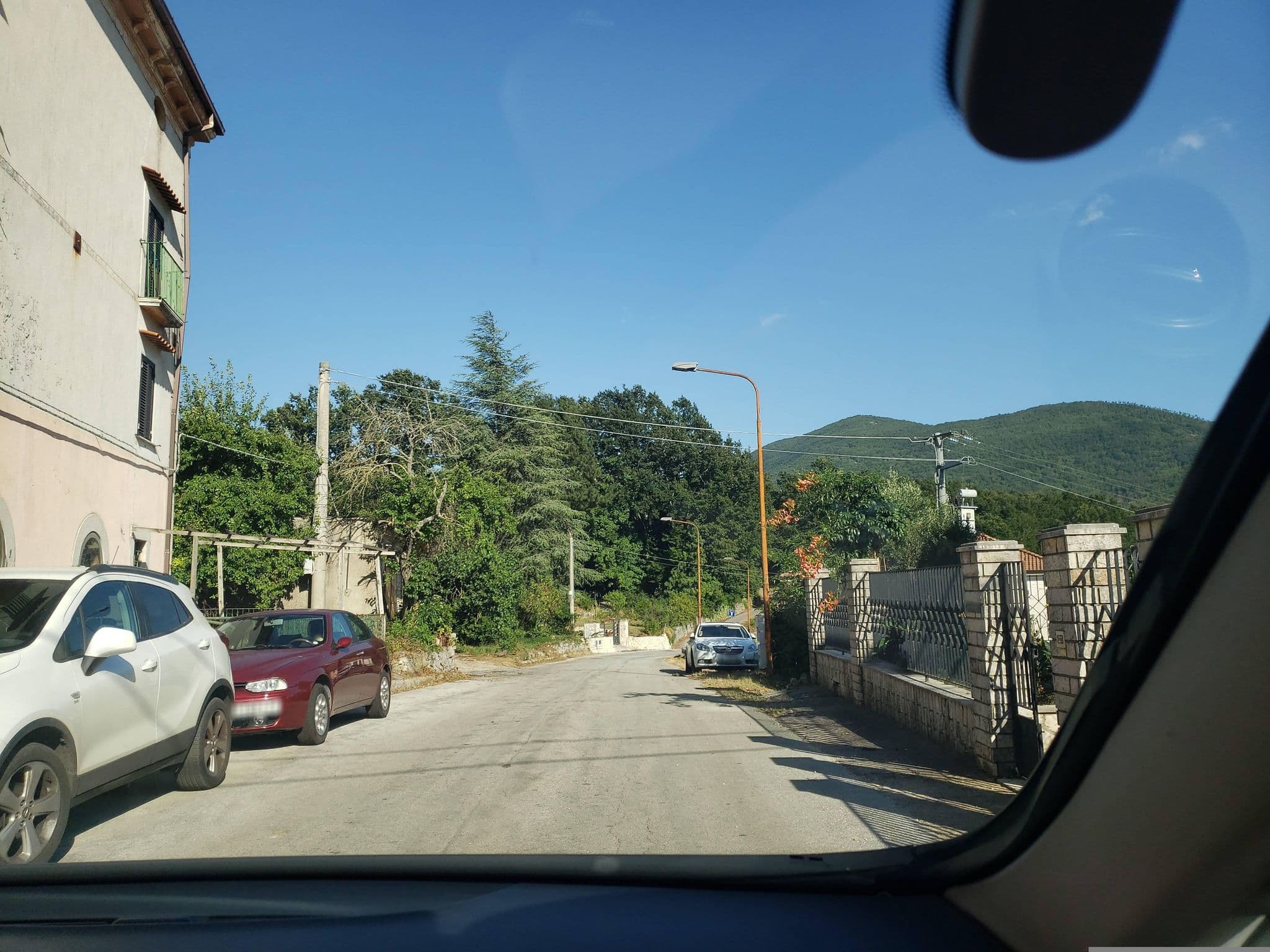 Street view near Il Rifugio del Brigante, Rocchetta a Volturno — © mapfool (CC BY-SA · Mapillary)