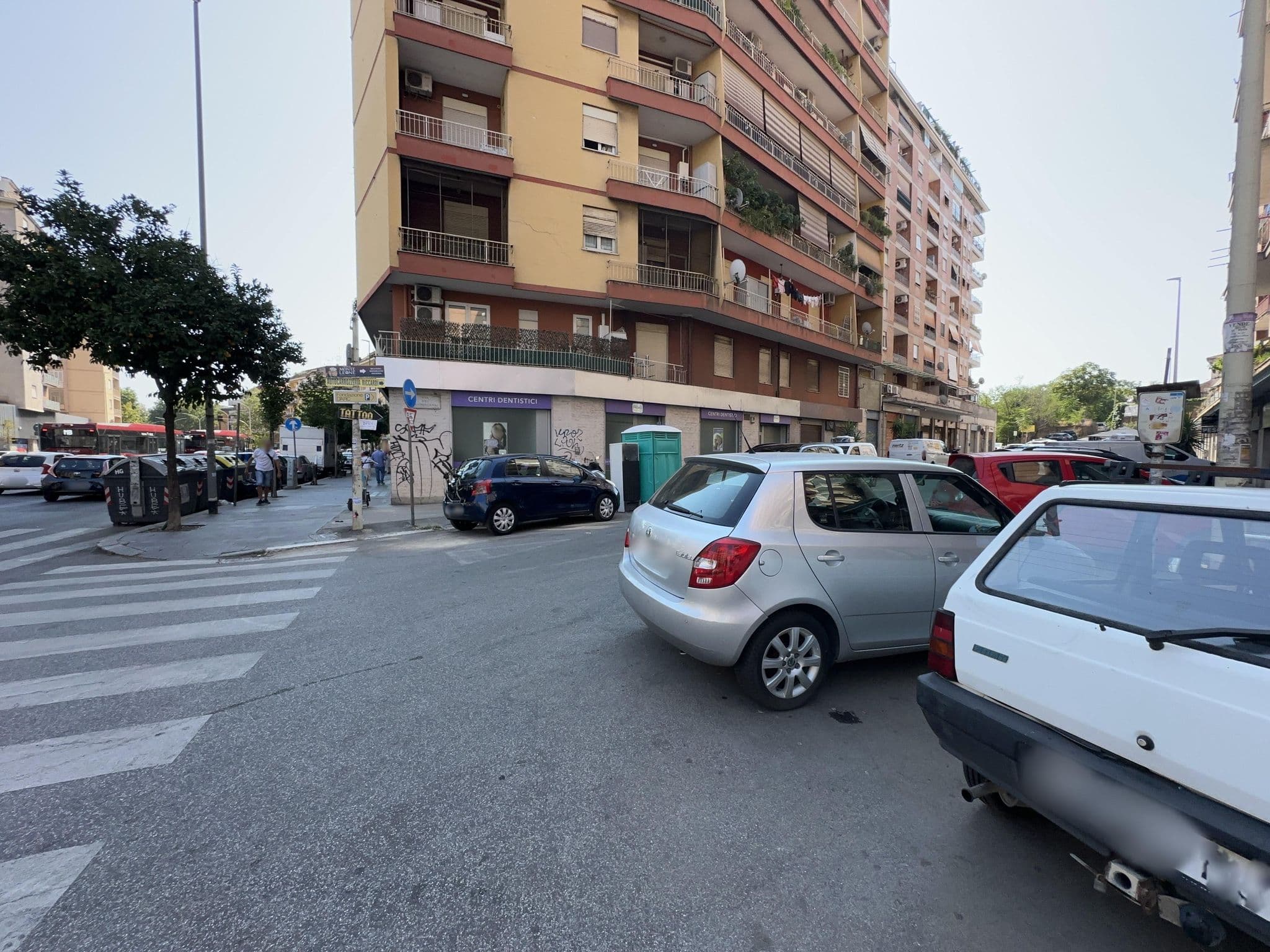 Street view near Tiroma, Casal Bertone — © monty24 (CC BY-SA · Mapillary)