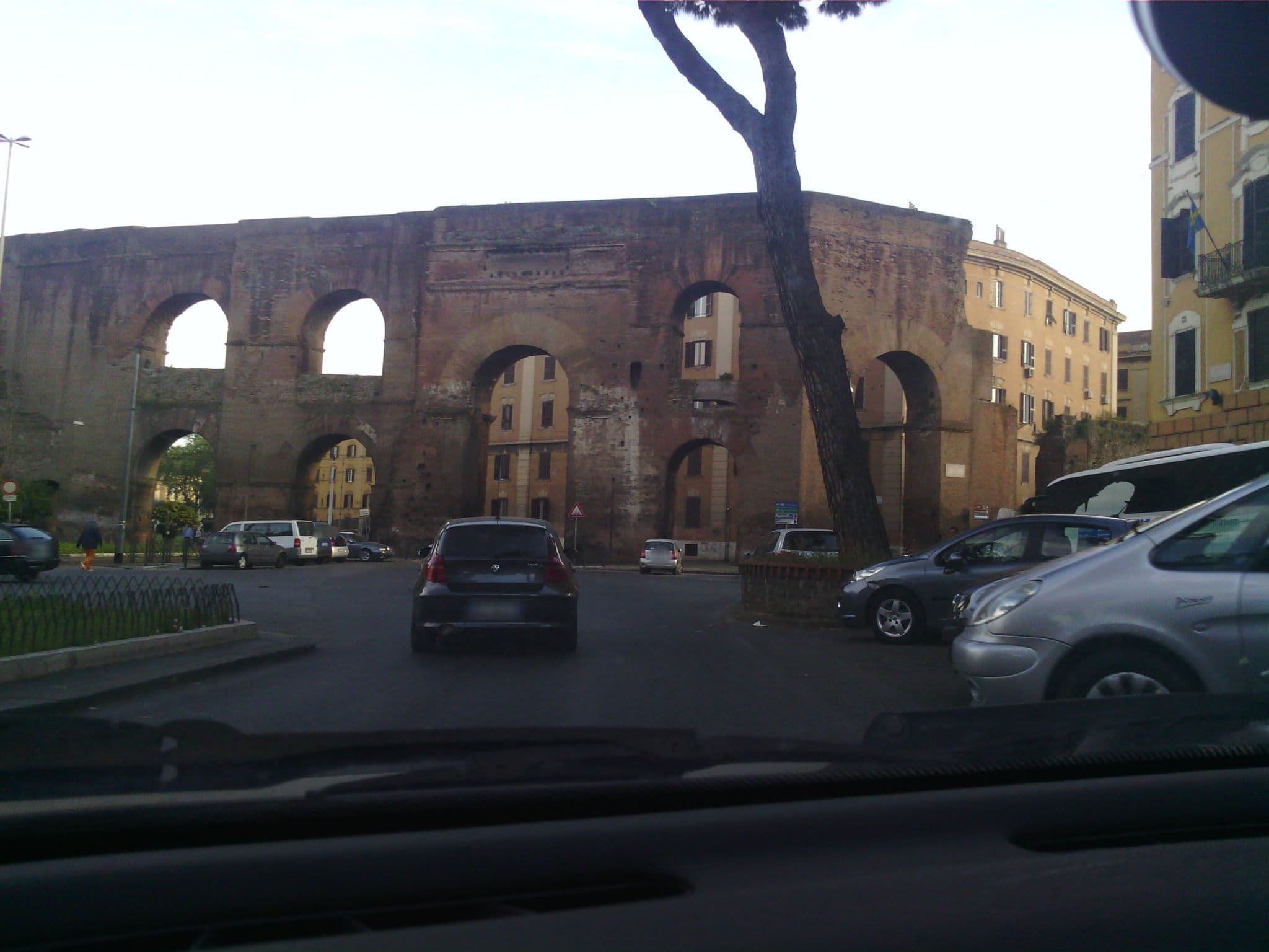 Street view near Adelina Guesthouse, Rome — © giardia (CC BY-SA · Mapillary)