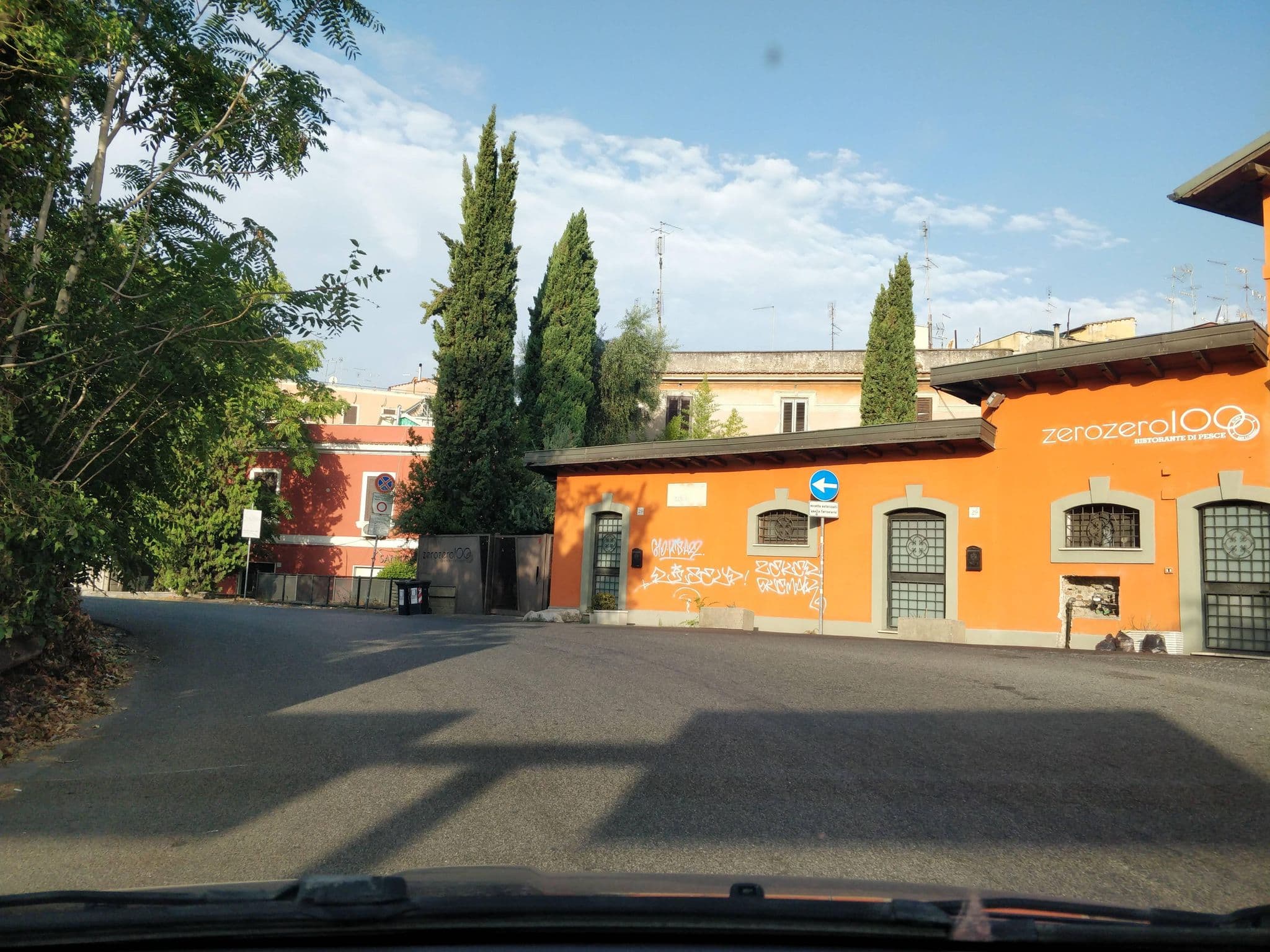 Street view near Antica Posta Guest House, Esquilino — © panbauletto (CC BY-SA · Mapillary)