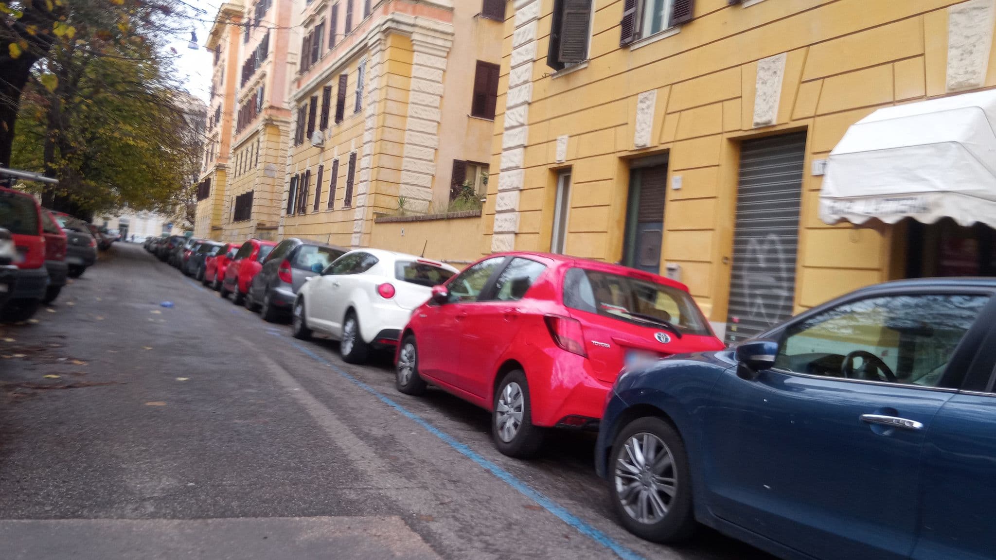 Street view near Daphne Domus, Esquilino — © alesarrett (CC BY-SA · Mapillary)