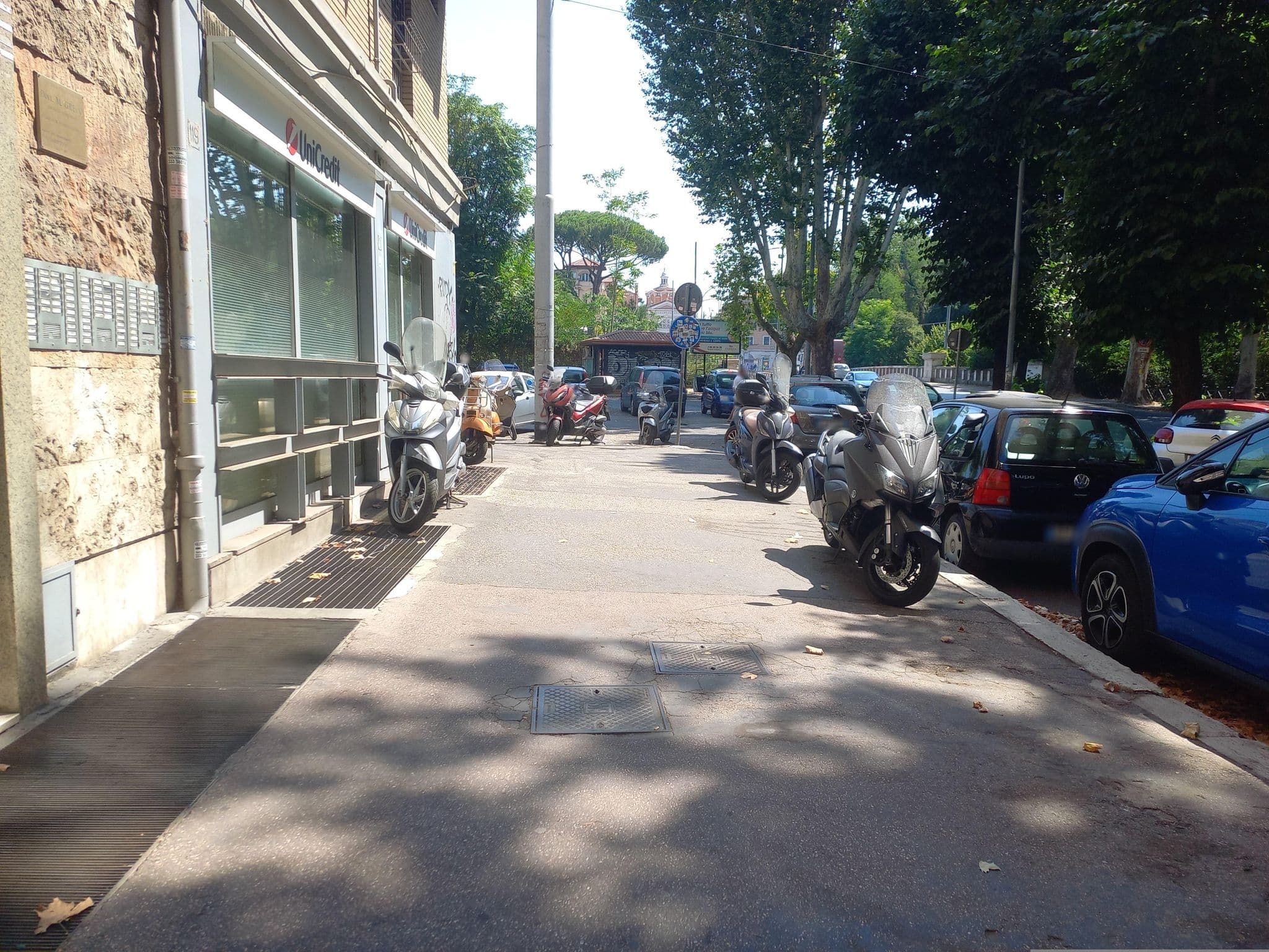 Street view near Imperial Risthotel SRL, Casal de' Pazzi — © vecchiemaniere1982 (CC BY-SA · Mapillary)