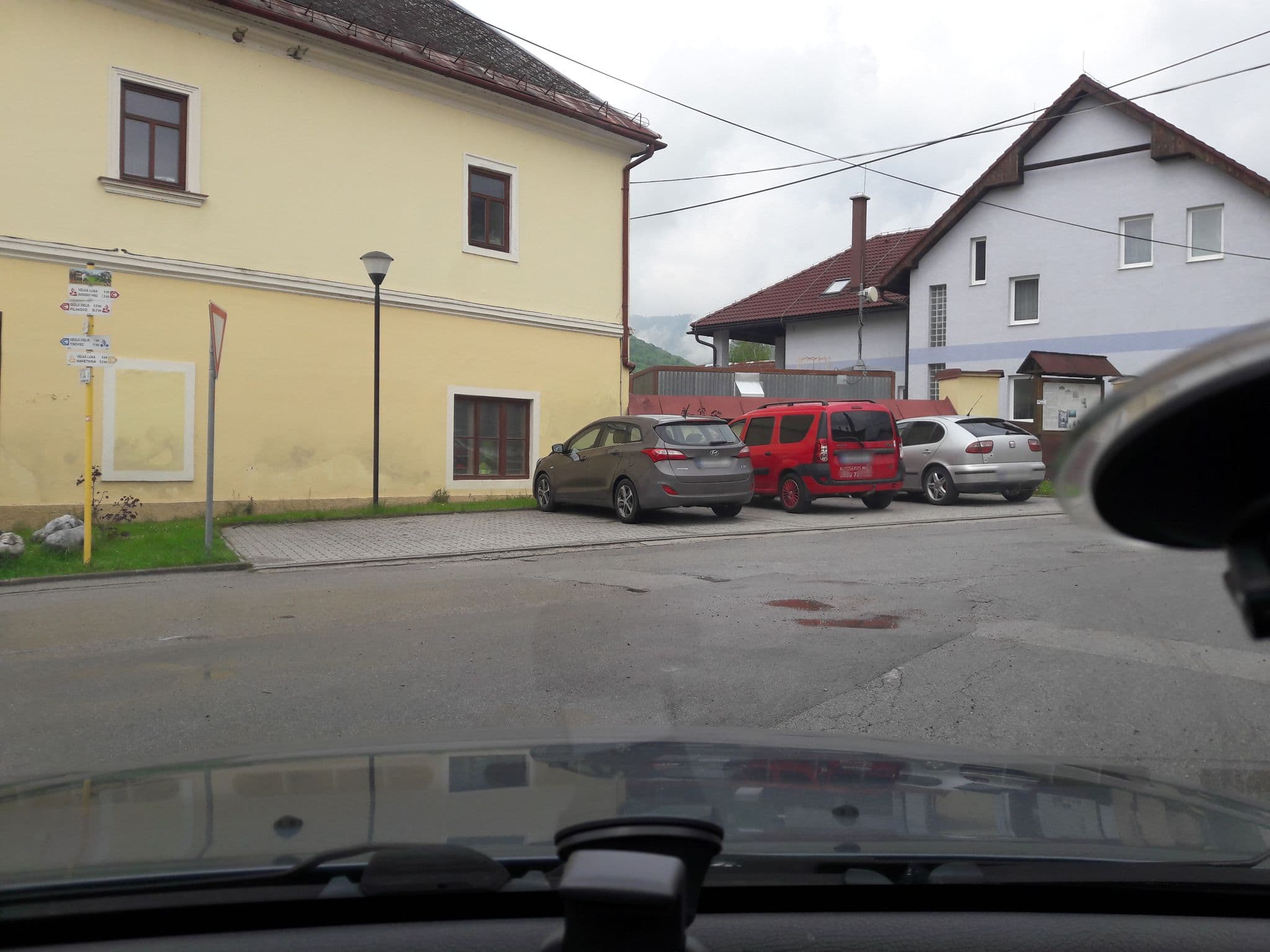 Street view near Penzión u Sysľa, Revúca — © durko_freemap (CC BY-SA · Mapillary)
