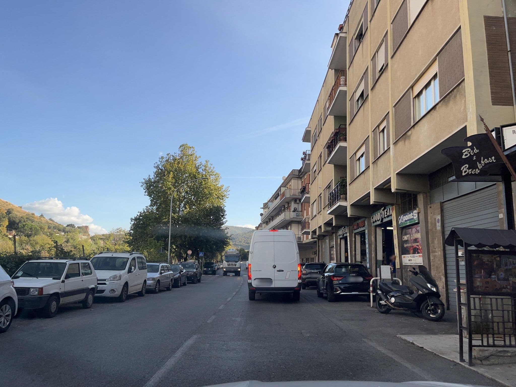 Street view near Residenze Gregoriane, Tivoli — © fod (CC BY-SA · Mapillary)