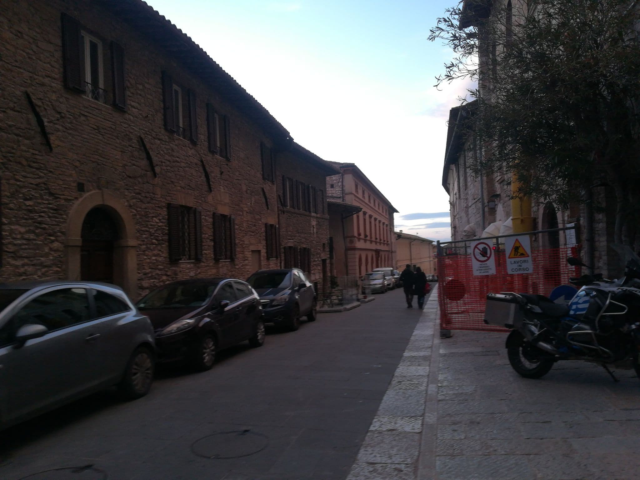 Street view near Lupi Orietta, Assisi — © jeawrong (CC BY-SA · Mapillary)
