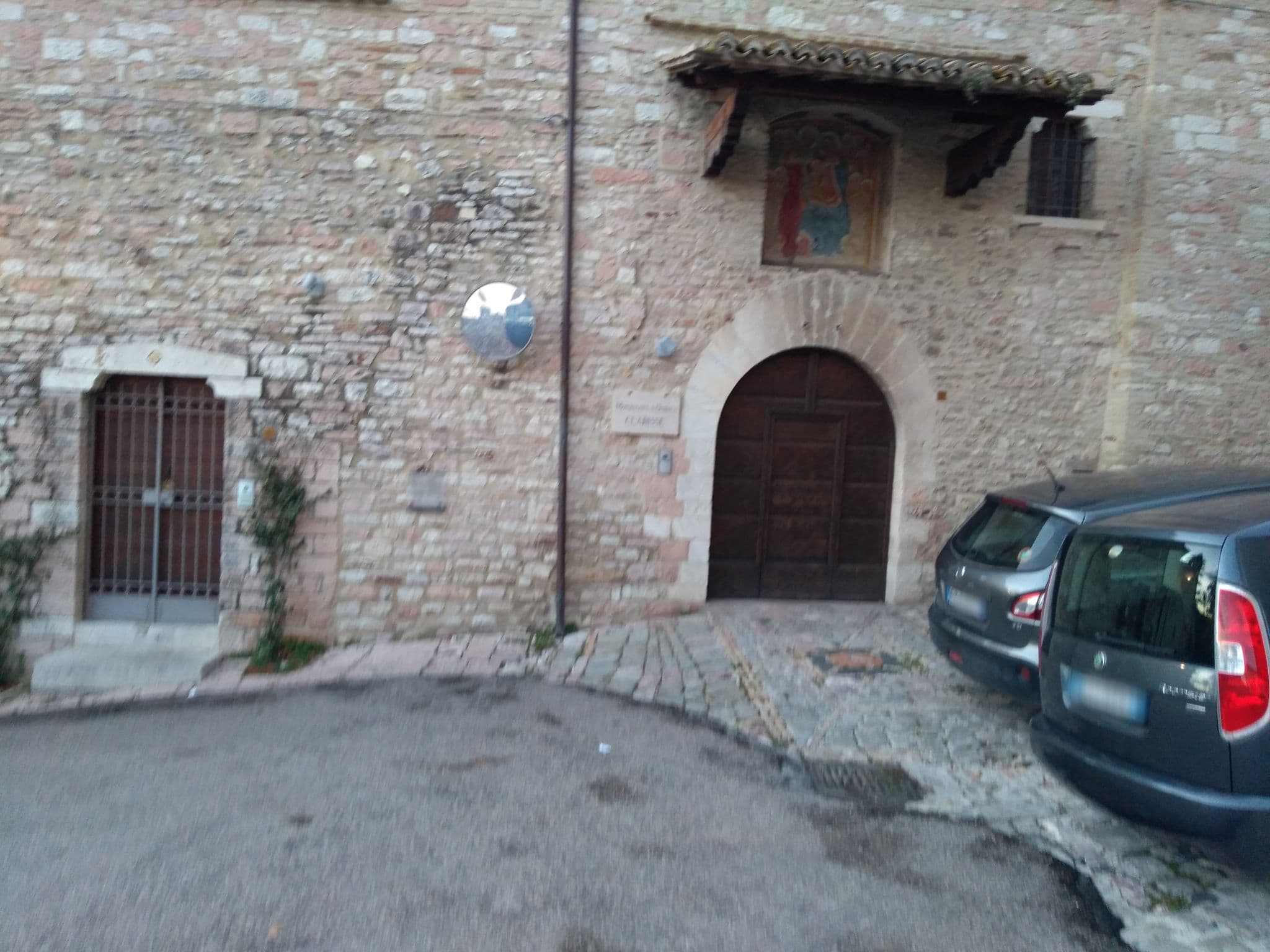 Street view near Camere Mariani Marini, Assisi — © mircozorzo (CC BY-SA · Mapillary)
