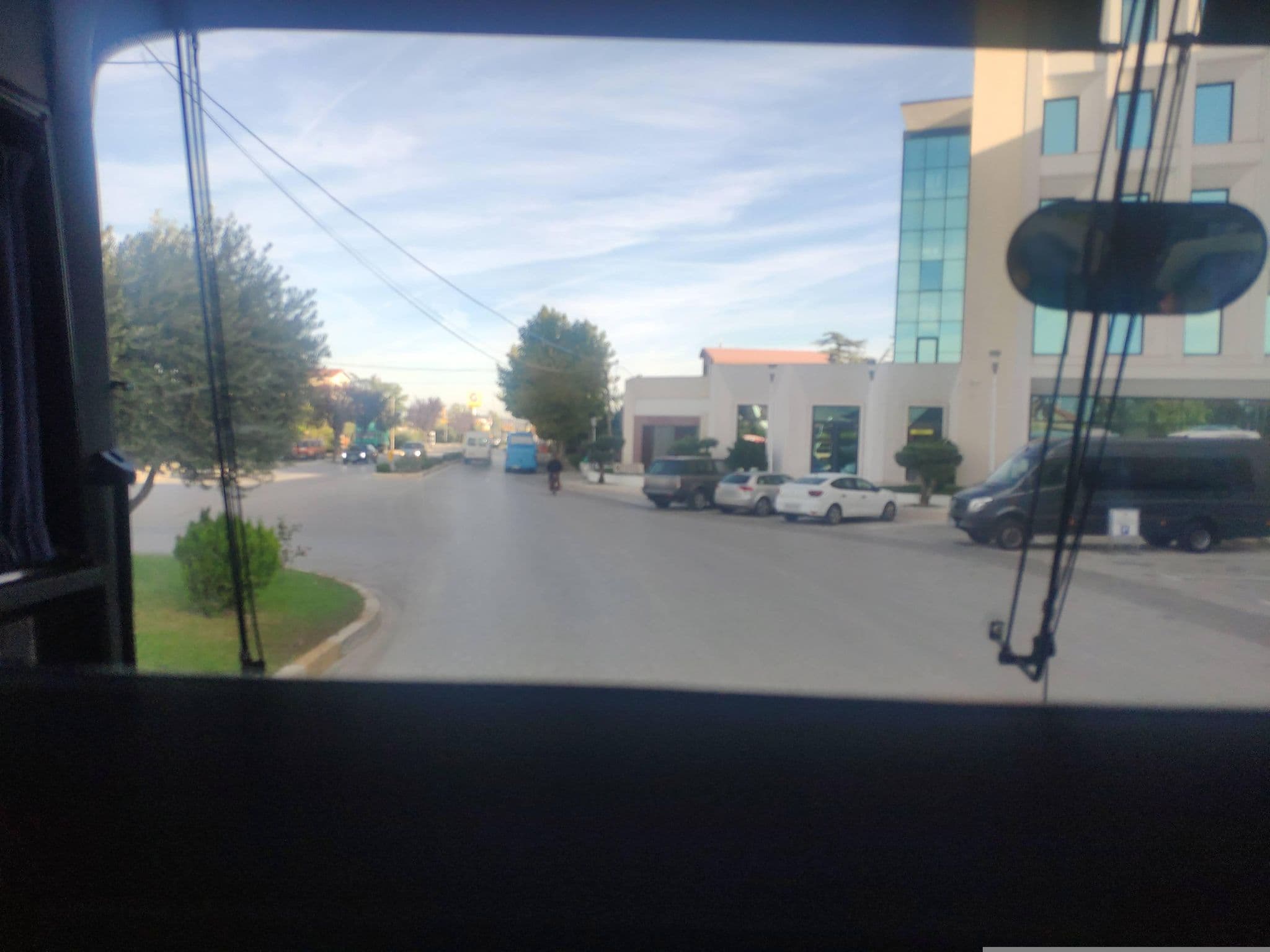 Street view near Hotel Grand White City, Dushnik — © soepzi (CC BY-SA · Mapillary)