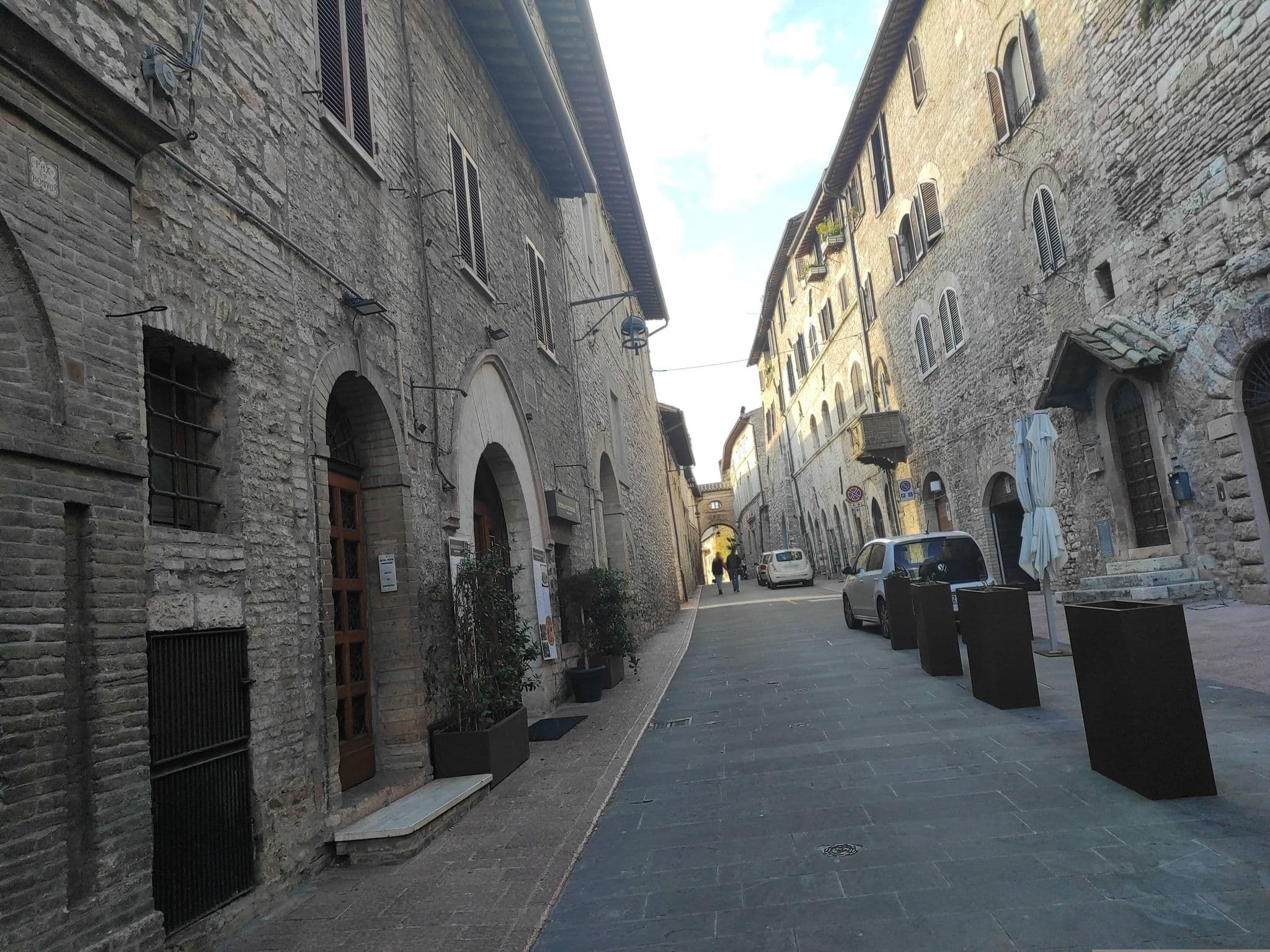 Street view near Al.Ba.Tur. di Bastianini Paolo e C. SNC, Assisi — © jeawrong (CC BY-SA · Mapillary)