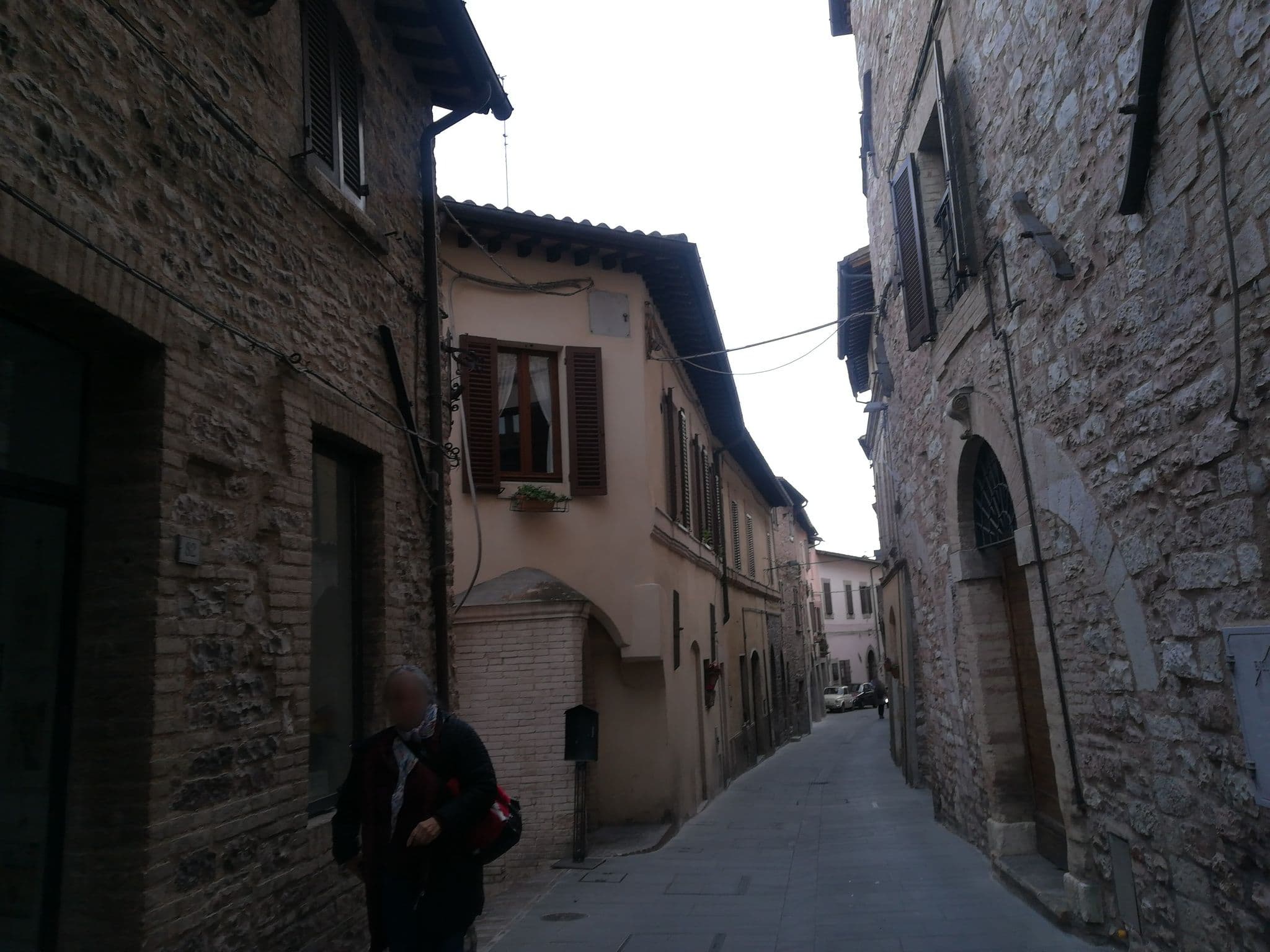 Street view near Inurbe, Spello — © jeawrong (CC BY-SA · Mapillary)