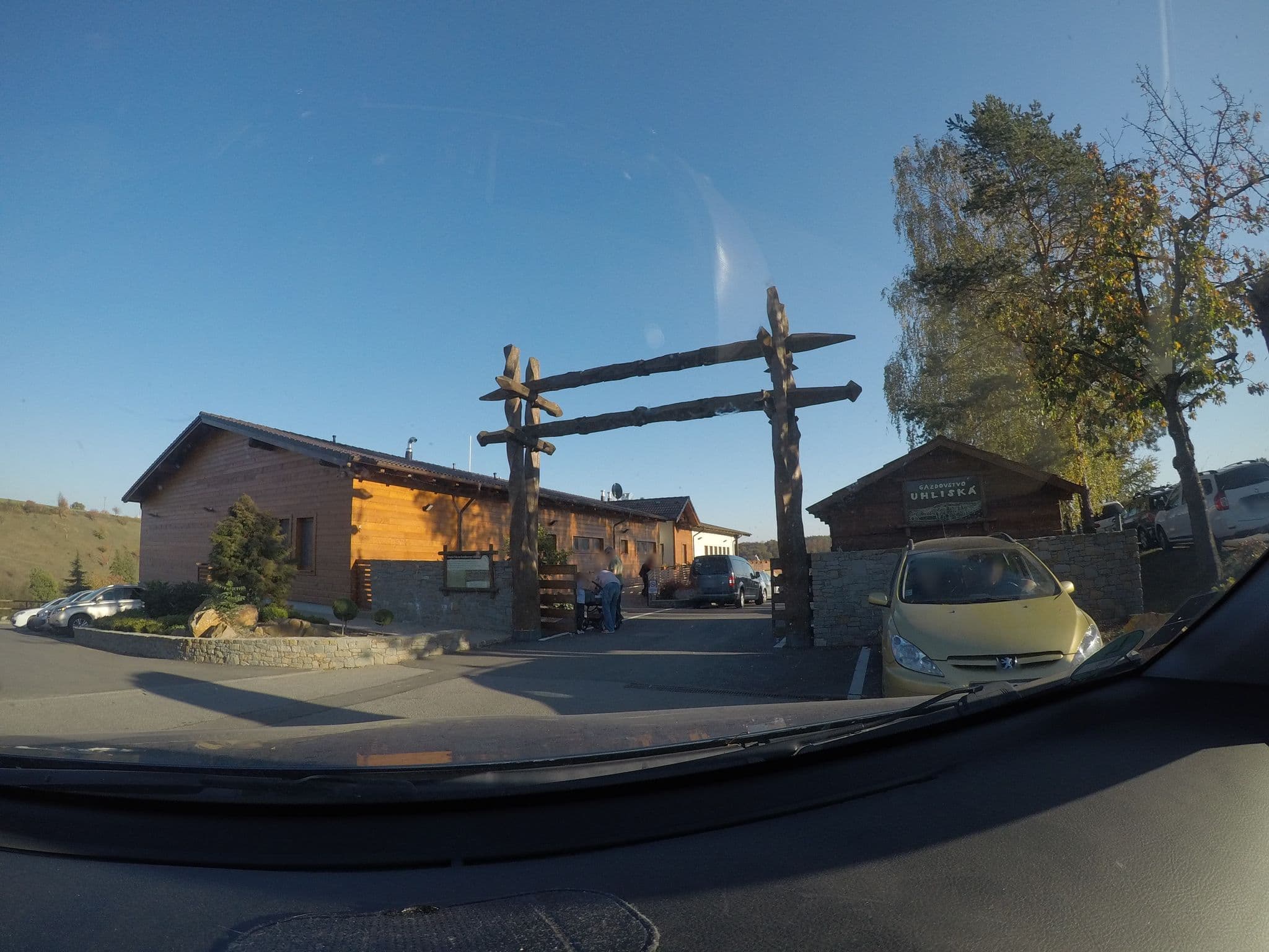 Street view near Penzión Uhliská, Horné Srnie — © misko903 (CC BY-SA · Mapillary)