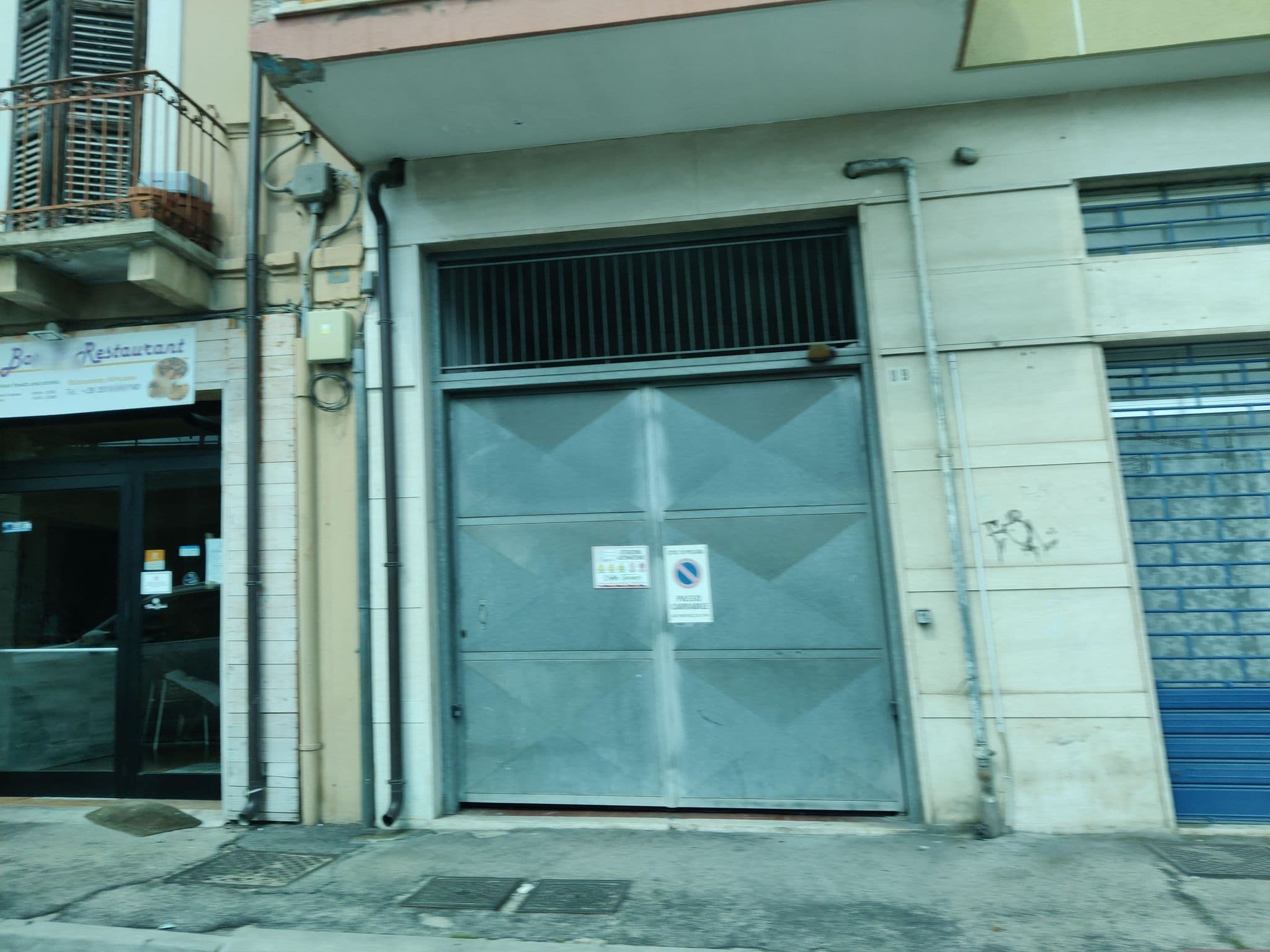 Street view near Locanda Storica di Orsini Rosetta, Pescara — © evvemoscia (CC BY-SA · Mapillary)