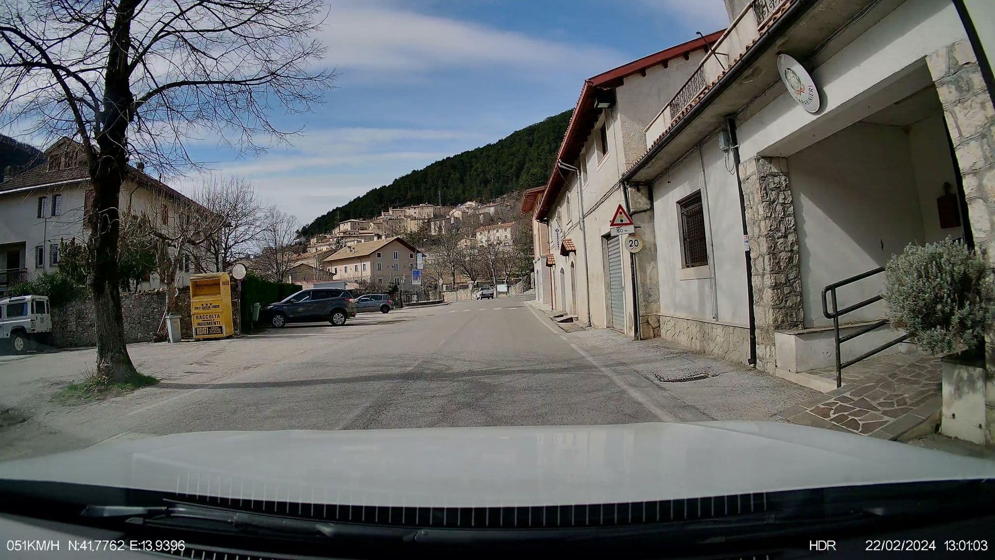 Street view near Albergo Ristorante Il Pescatore G.E.A.M. SNC, Pescasseroli — © Hrabroslav (CC BY-SA · Mapillary)