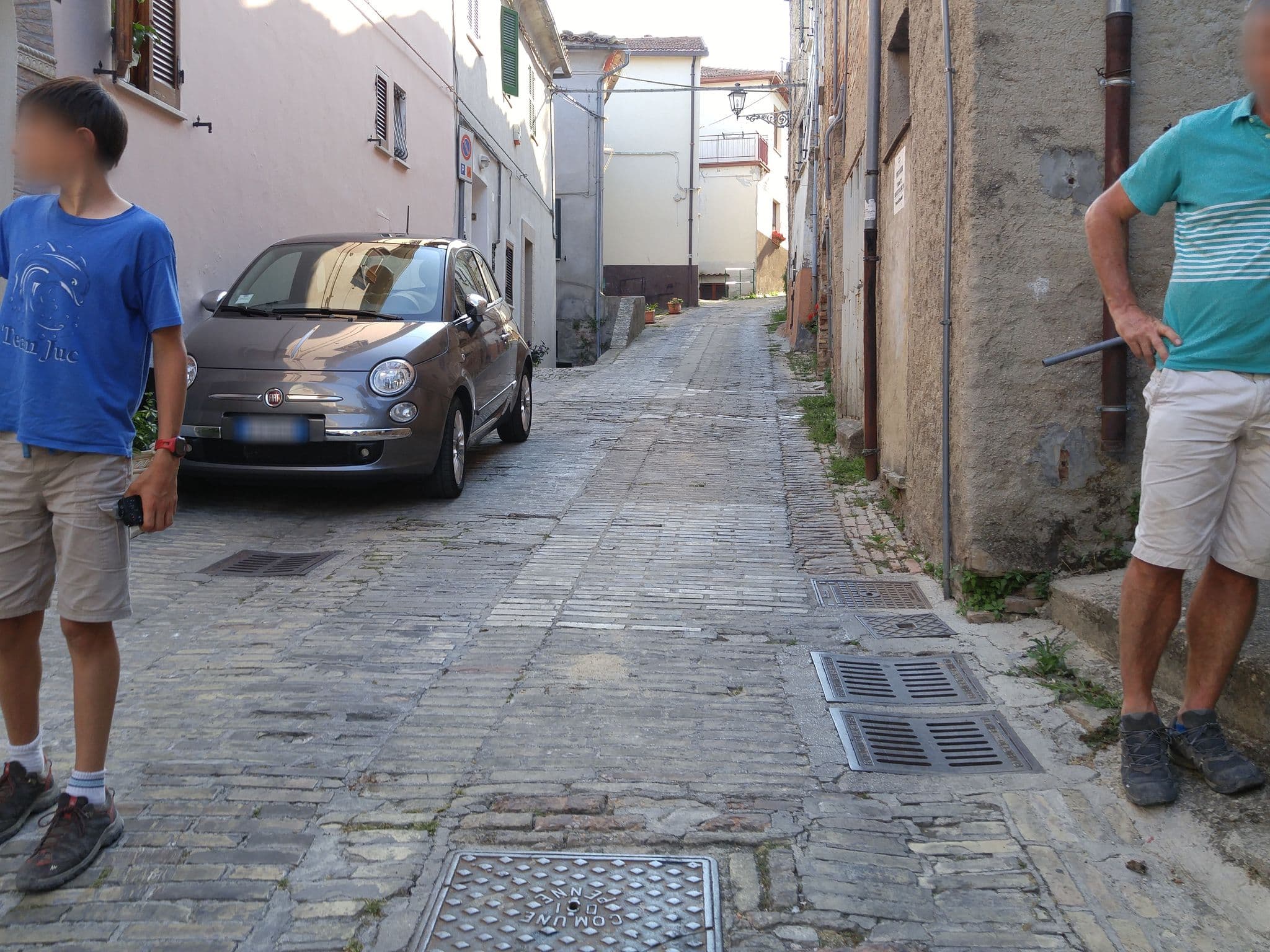 Street view near Bed & Breakfast Antico Borgo, Penne — © eneerhut (CC BY-SA · Mapillary)