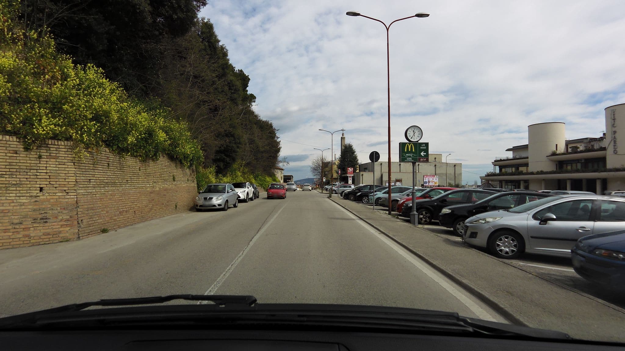Street view near Hotel Parco, Castelfidardo — © czmrtn (CC BY-SA · Mapillary)