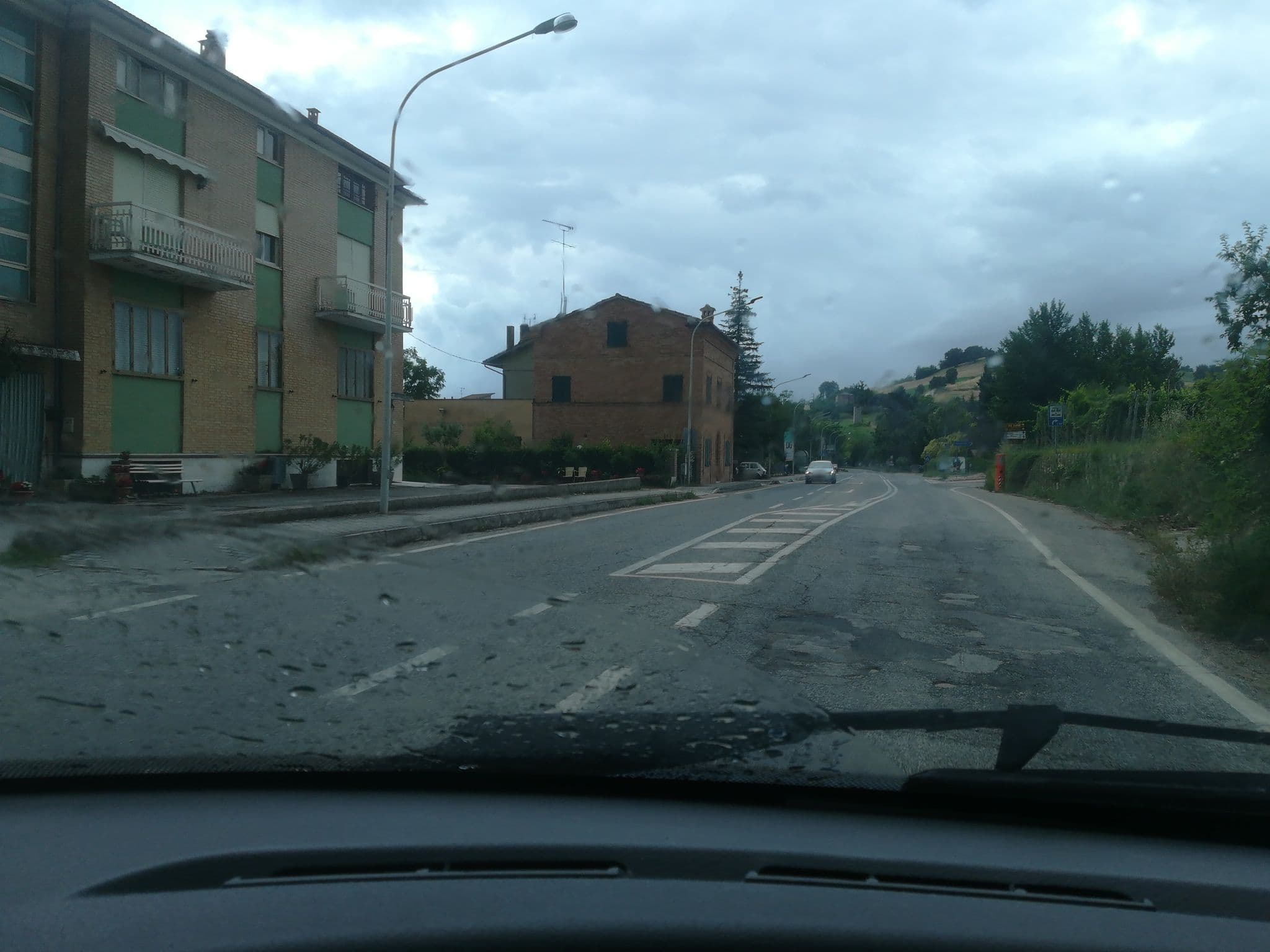 Street view near Hotel Seri, Urbisaglia — © jeawrong (CC BY-SA · Mapillary)