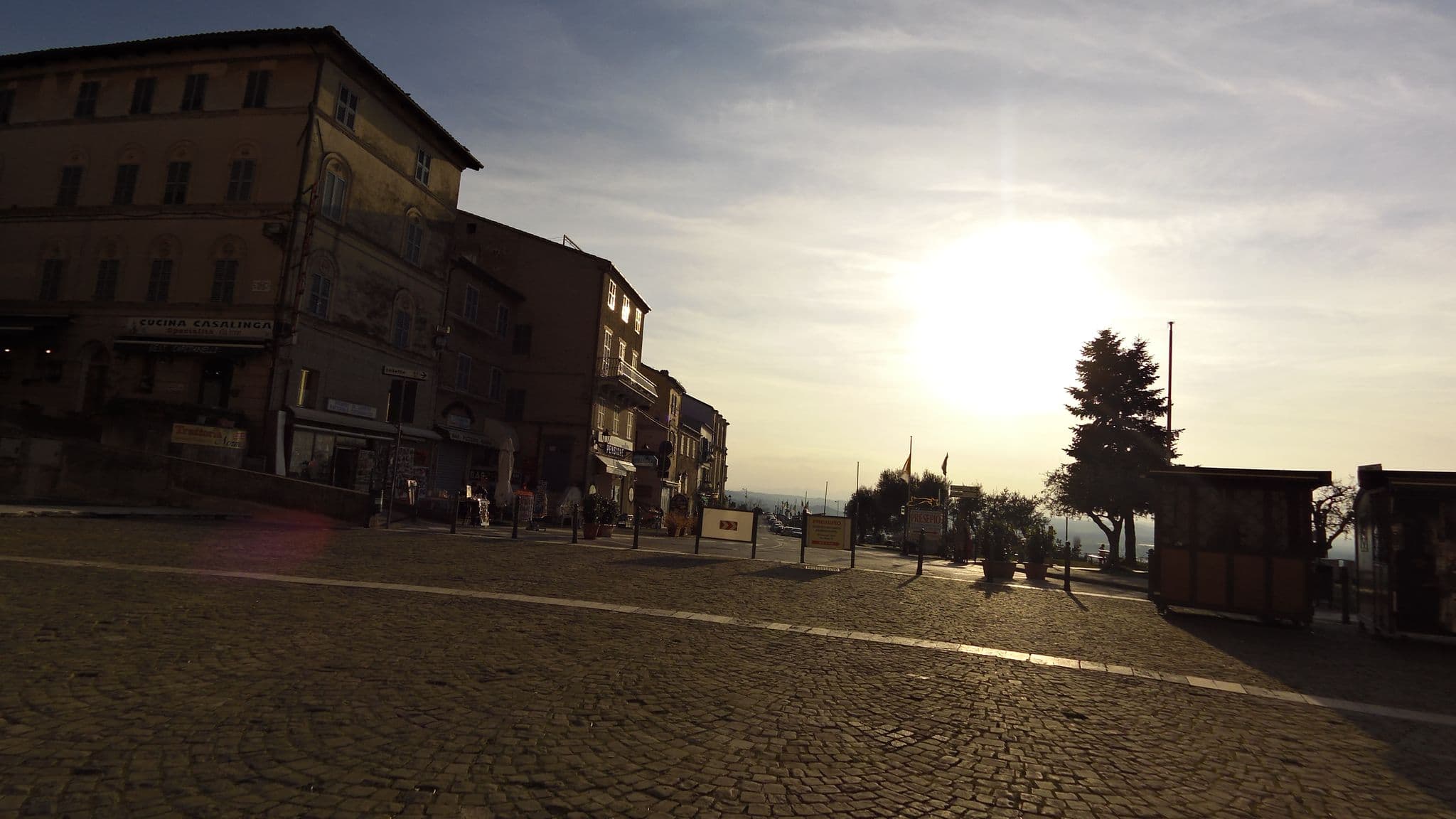 Street view near Hotel Delfino Azzurro, Loreto — © czmrtn (CC BY-SA · Mapillary)