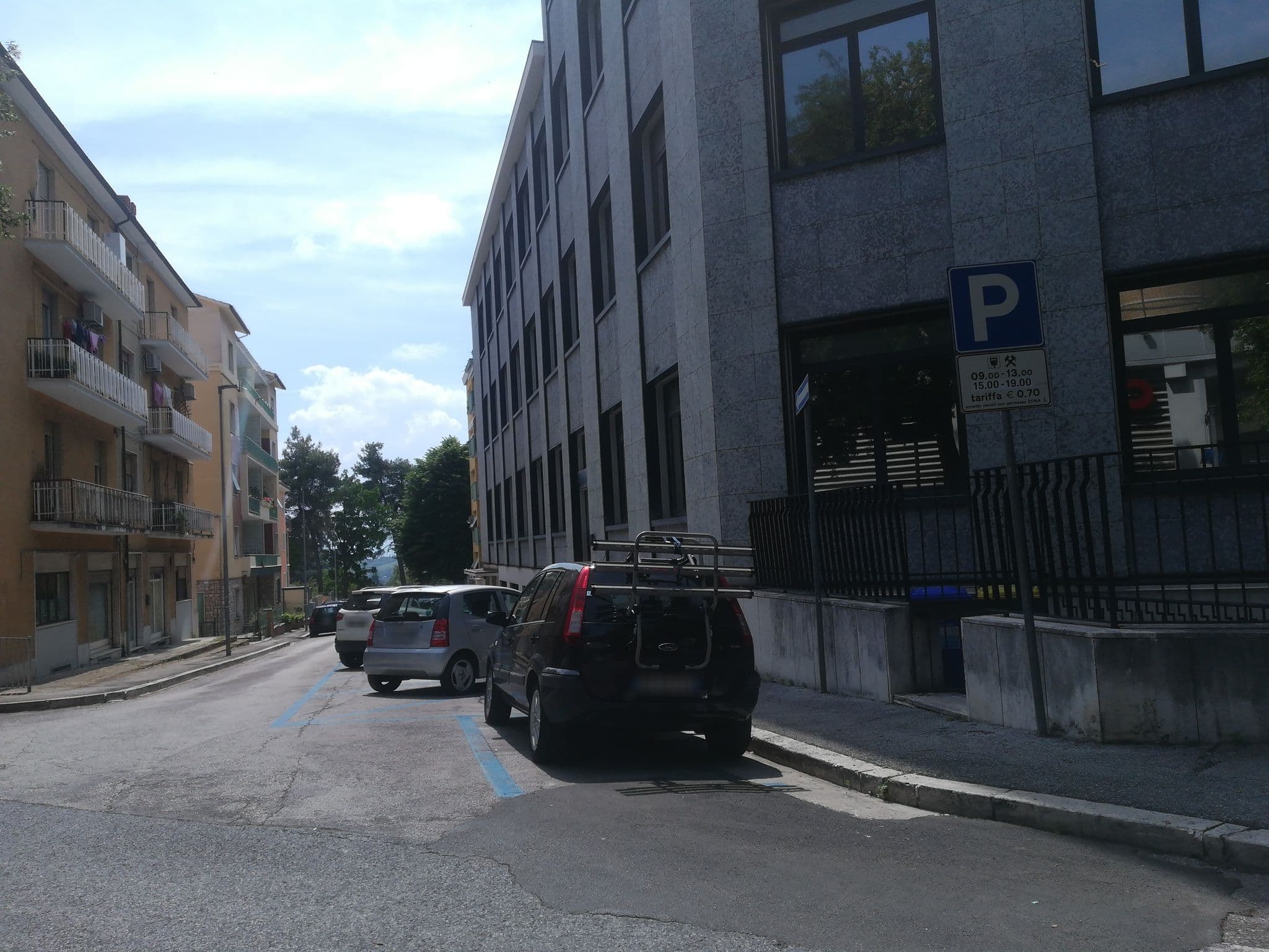 Street view near Iris Bed and Breakfast, Macerata — © jeawrong (CC BY-SA · Mapillary)