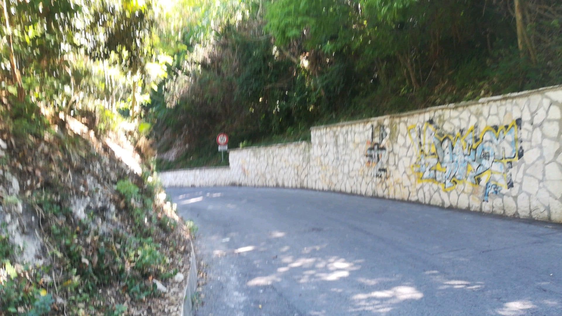 Street view near Sea View, Sirolo — © jeawrong (CC BY-SA · Mapillary)