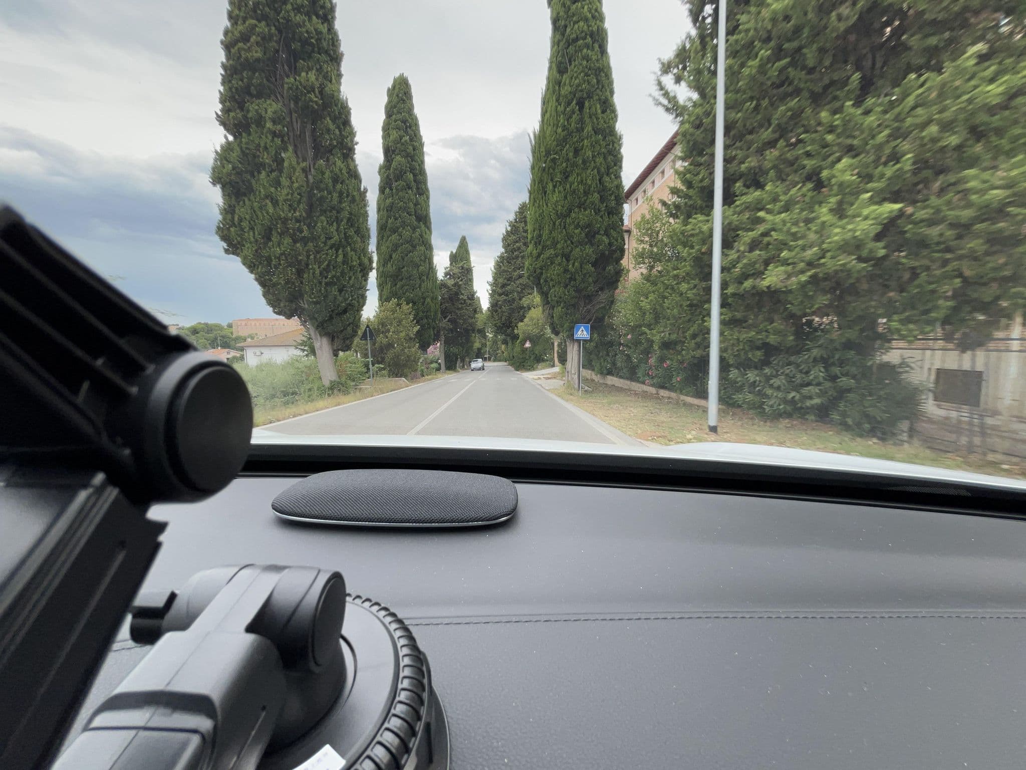 Street view near Giardino Scalabrini Loreto SRL Impresa Sociale, Loreto — © lin_wang (CC BY-SA · Mapillary)