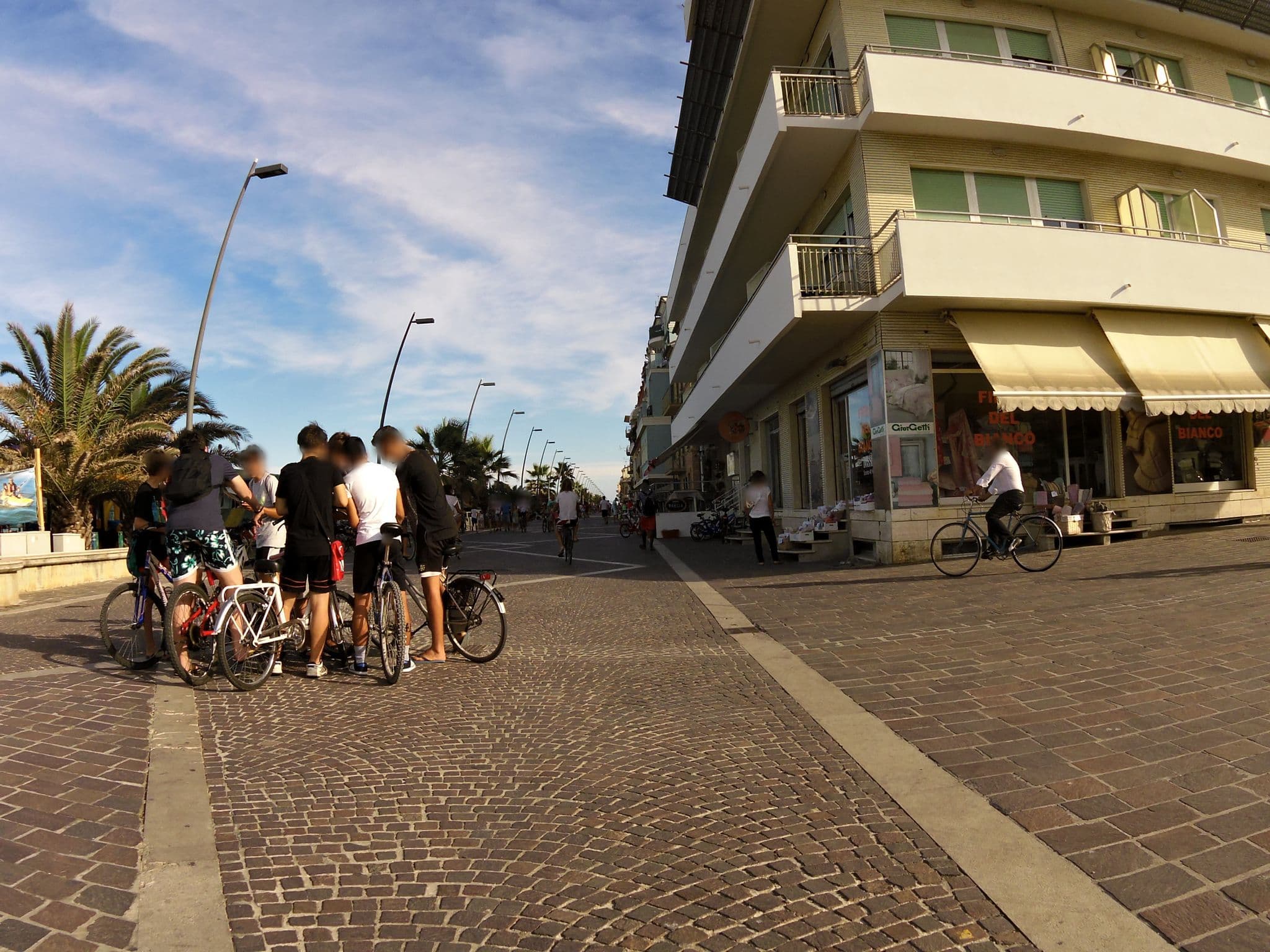 Street view near Hotel Bianchi Vincenzo Ristorante, Porto Recanati — © czmrtn (CC BY-SA · Mapillary)
