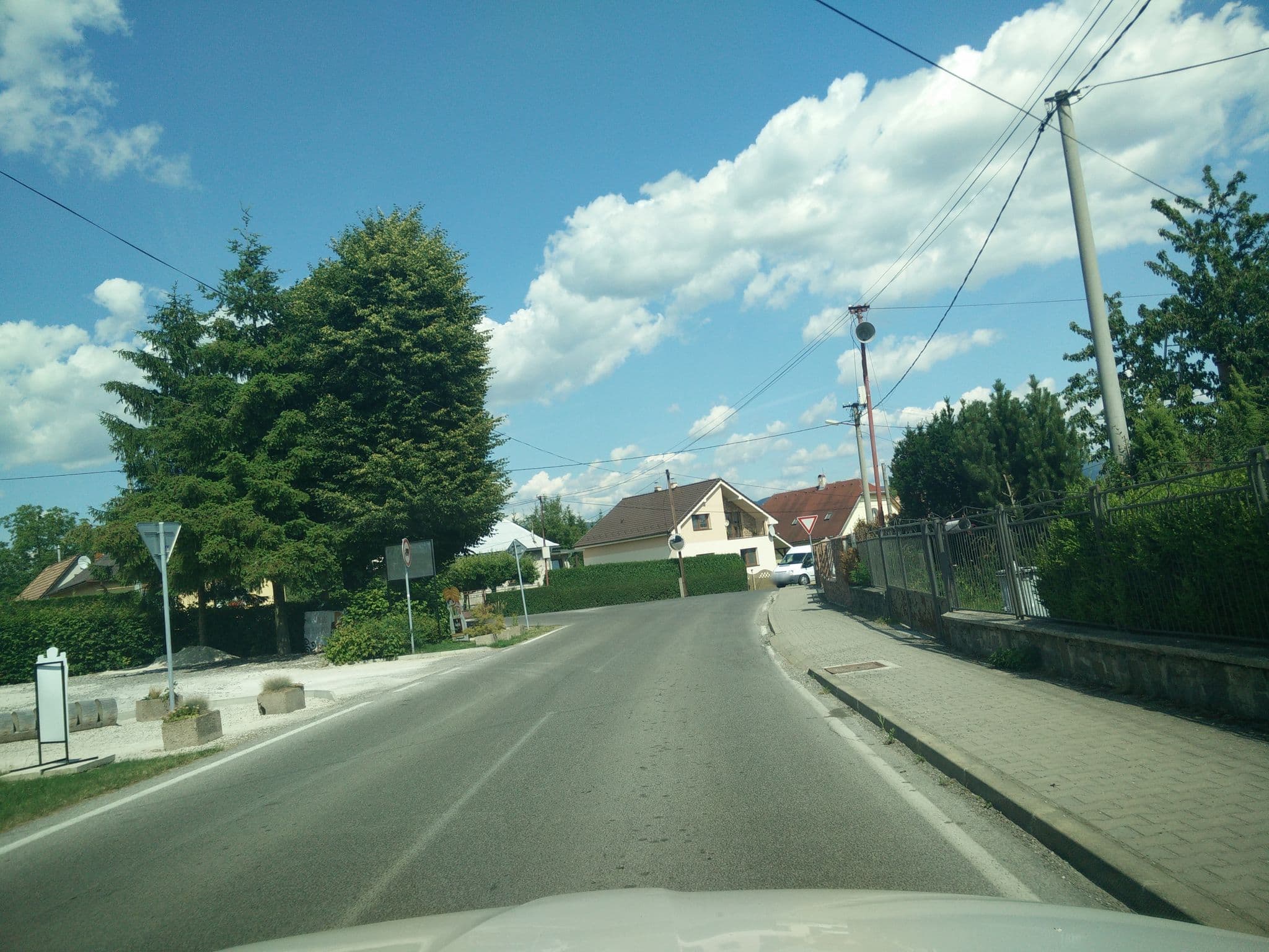 Street view near KipiCasa, Lazany — © kayle (CC BY-SA · Mapillary)