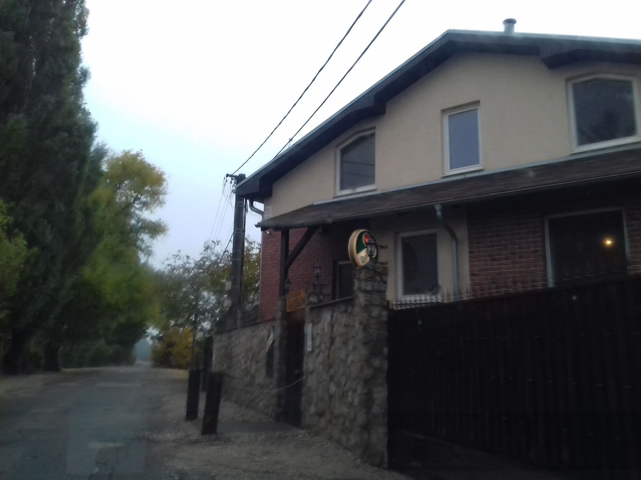Street view near Reštaurácia BARBADOS, Vrakuňa — © hodkowicz (CC BY-SA · Mapillary)
