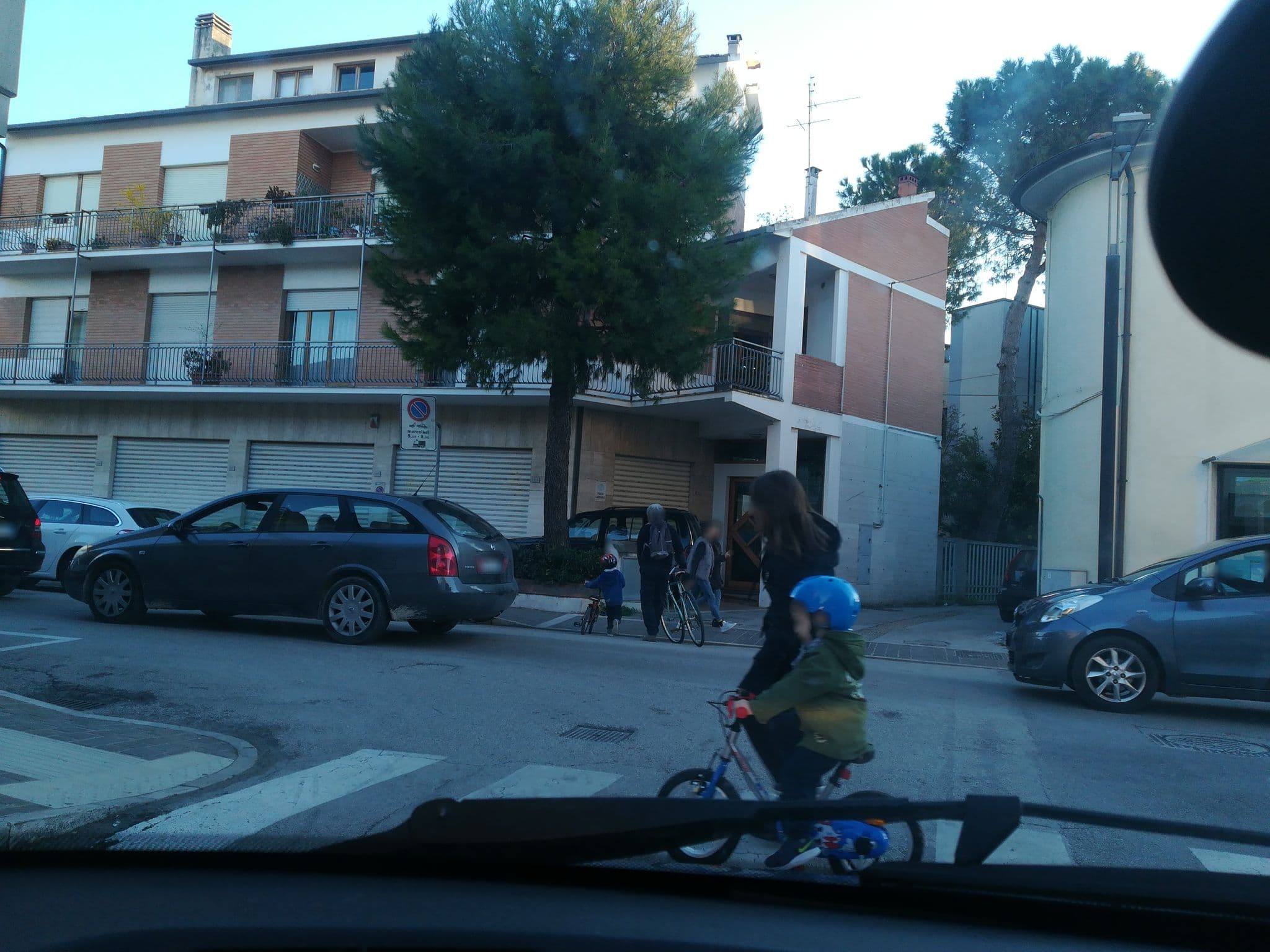 Street view near Tredici Maggio Gestioni Alberghiere, Civitanova Marche — © jeawrong (CC BY-SA · Mapillary)