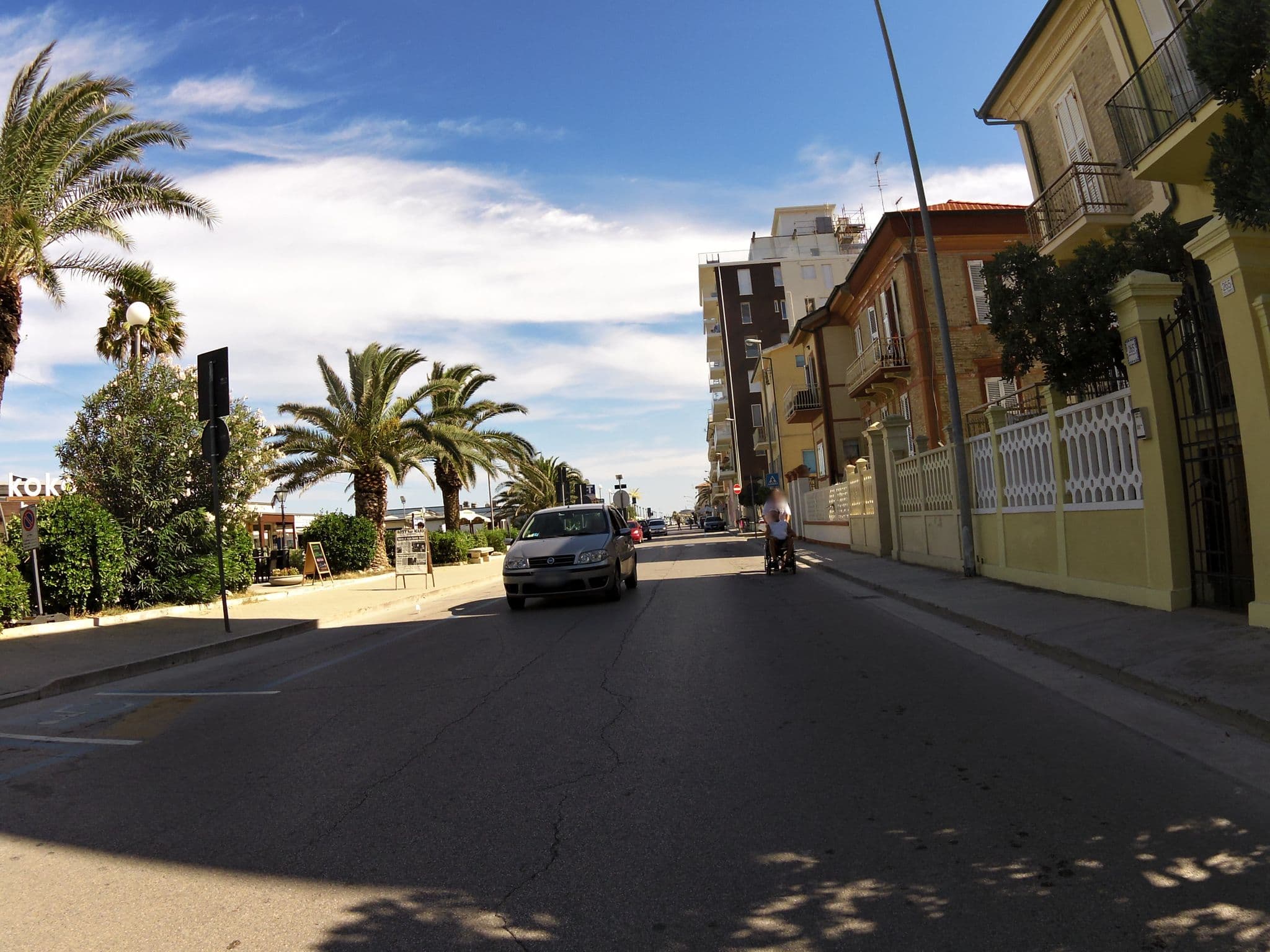 Street view near Hotel Caminetto, Porto San Giorgio — © czmrtn (CC BY-SA · Mapillary)