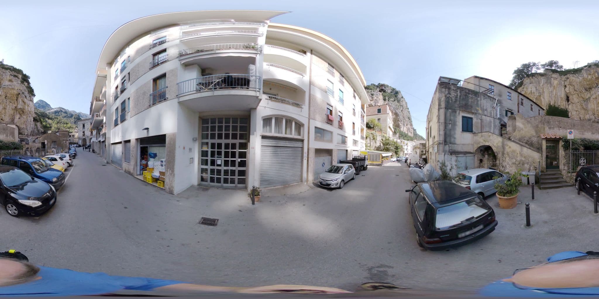 Street view near Relais Mare e Monti, Amalfi — © stefan-RolfsRom (CC BY-SA · Mapillary)