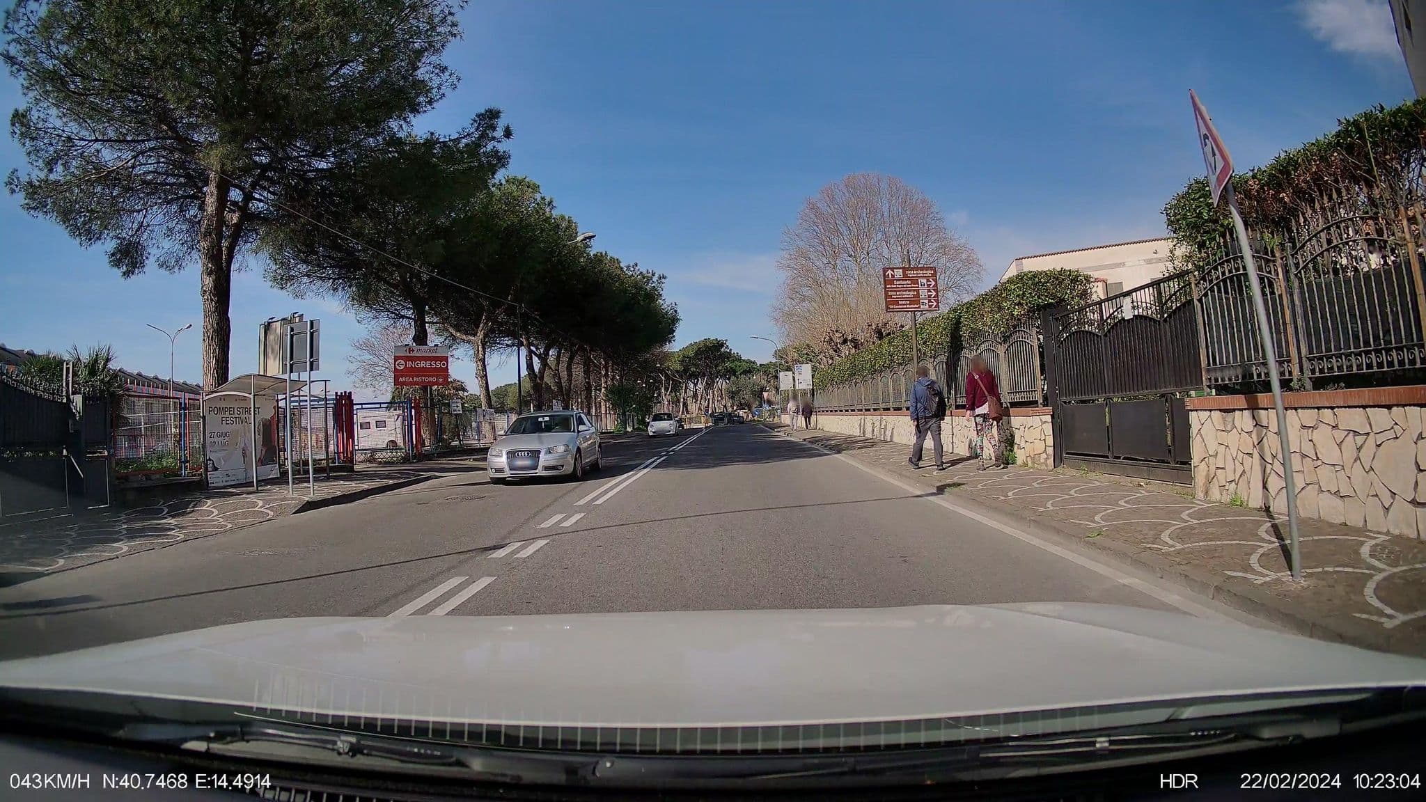 Street view near B&B Arena, Pompei — © Hrabroslav (CC BY-SA · Mapillary)