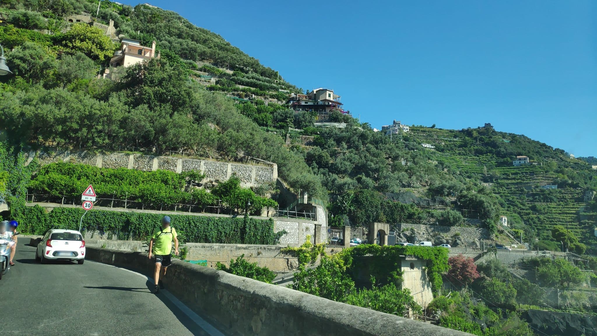 Street view near Da Zio Raffaele, Ravello — © marcuscalabresus (CC BY-SA · Mapillary)