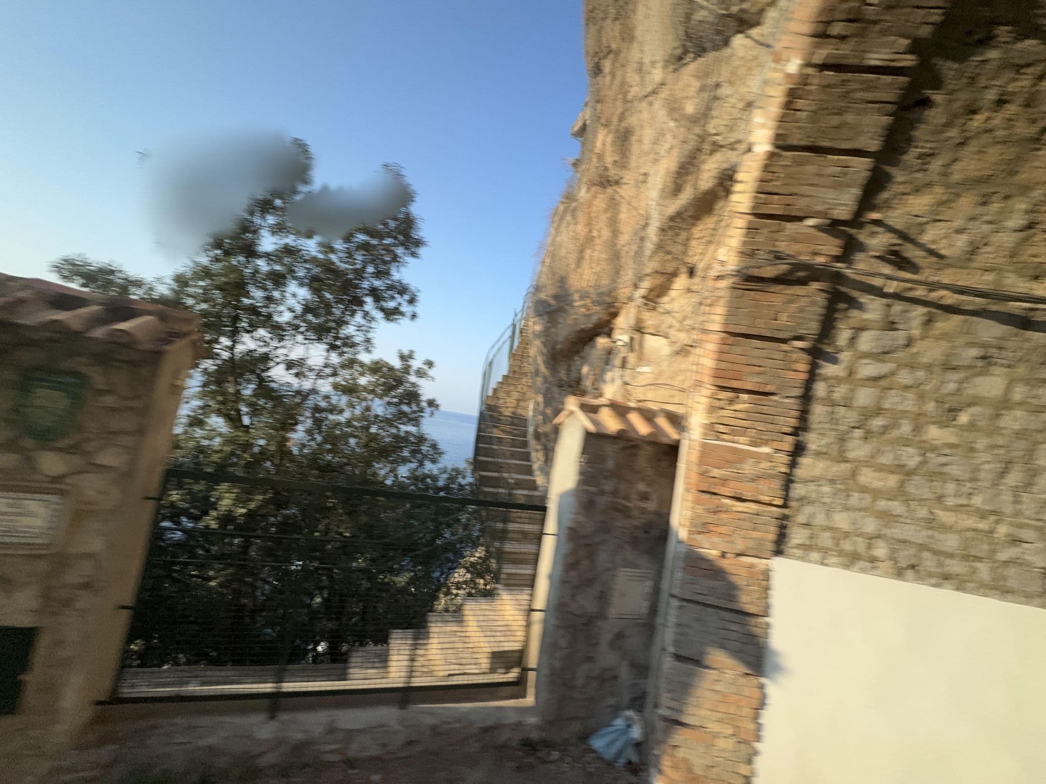 Street view near Villa Benedetta, Praiano — © mapconcierge (CC BY-SA · Mapillary)