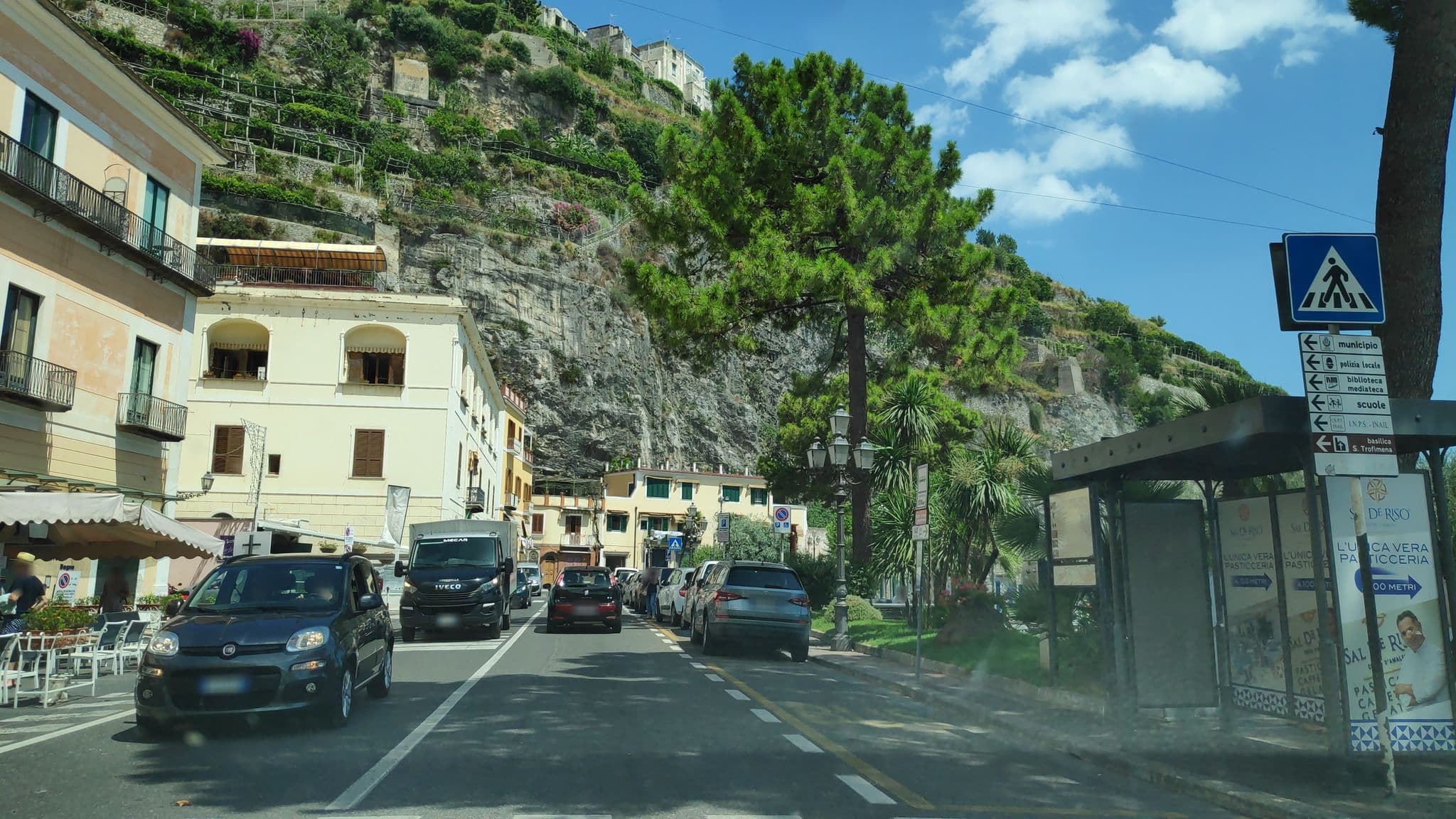 Street view near L'Ancora Amalfi Dreams, Minori — © marcuscalabresus (CC BY-SA · Mapillary)