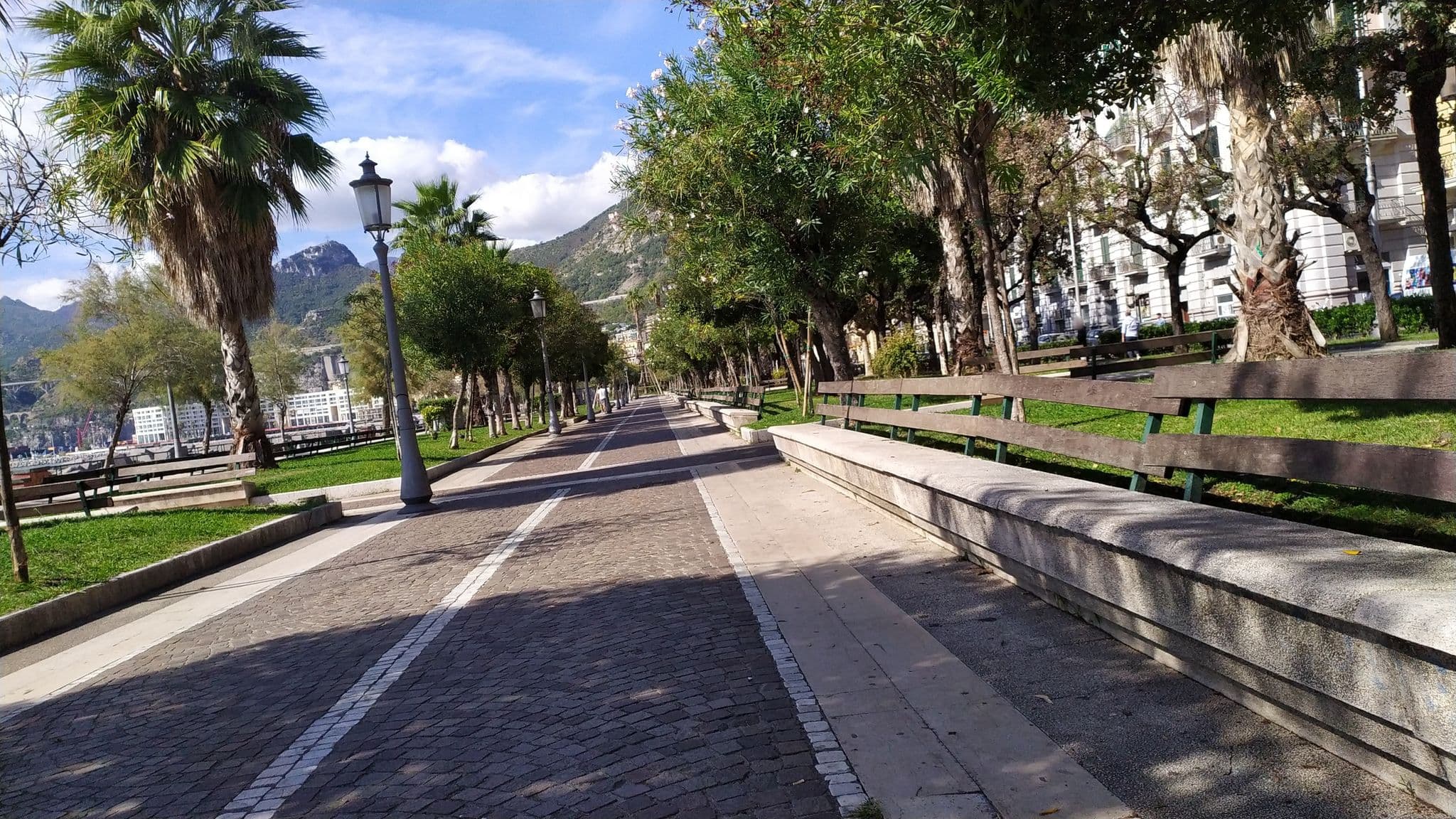 Street view near Rarityart Minihotel, Salerno — © mircozorzo (CC BY-SA · Mapillary)