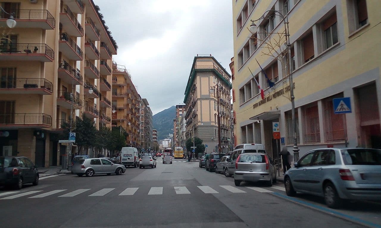 Street view near Al Corso 16, Salerno — © giosa94 (CC BY-SA · Mapillary)