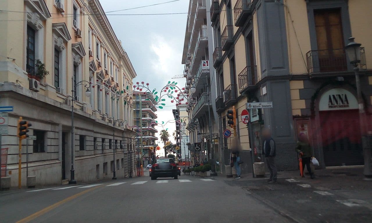 Street view near B&B L'Incrocio, Salerno — © giosa94 (CC BY-SA · Mapillary)